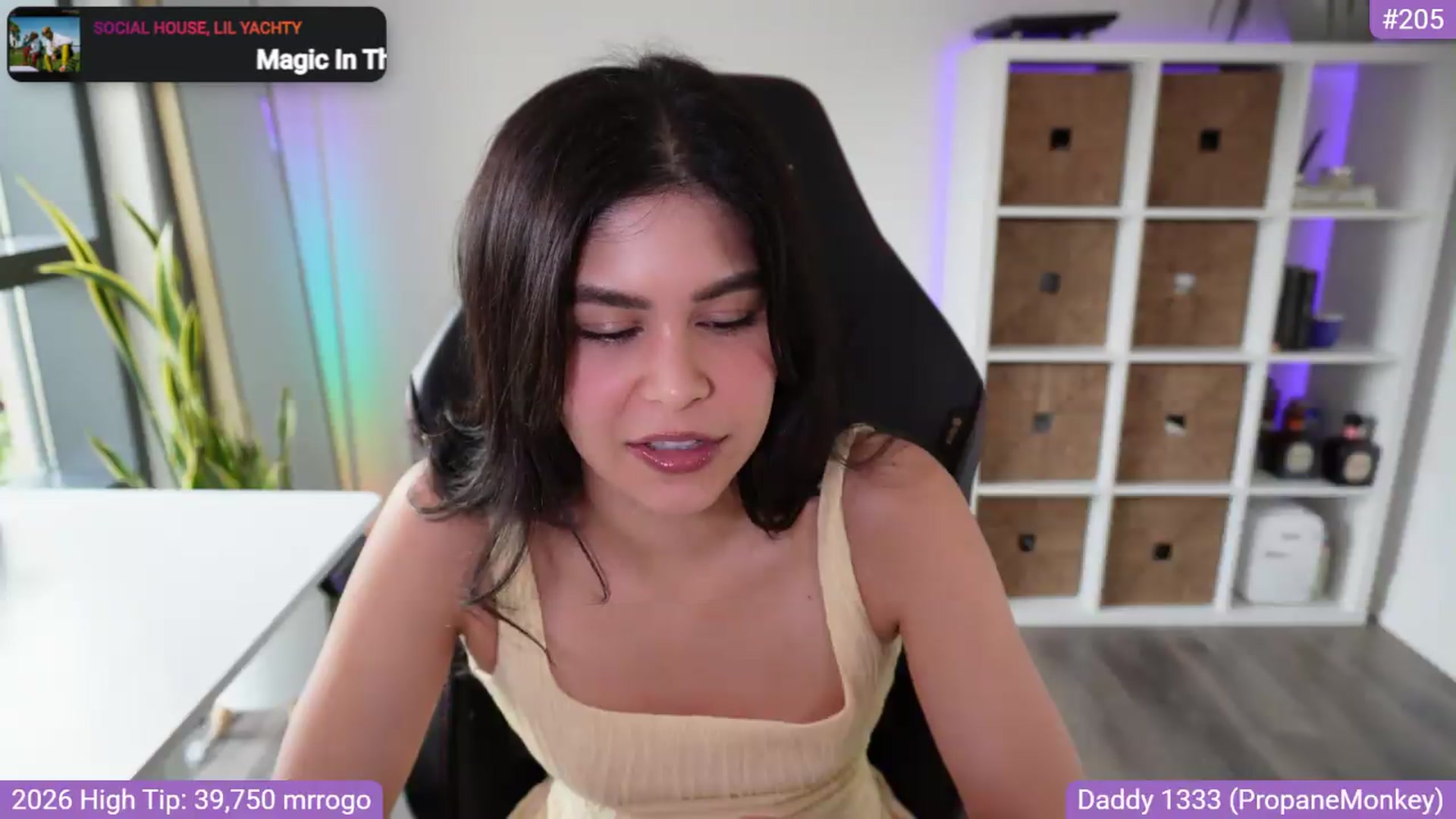 Gallery image thumbnail from RorrieGomez's myfreecams stream on, 07/05/2026, 23:05 image 9 of 20