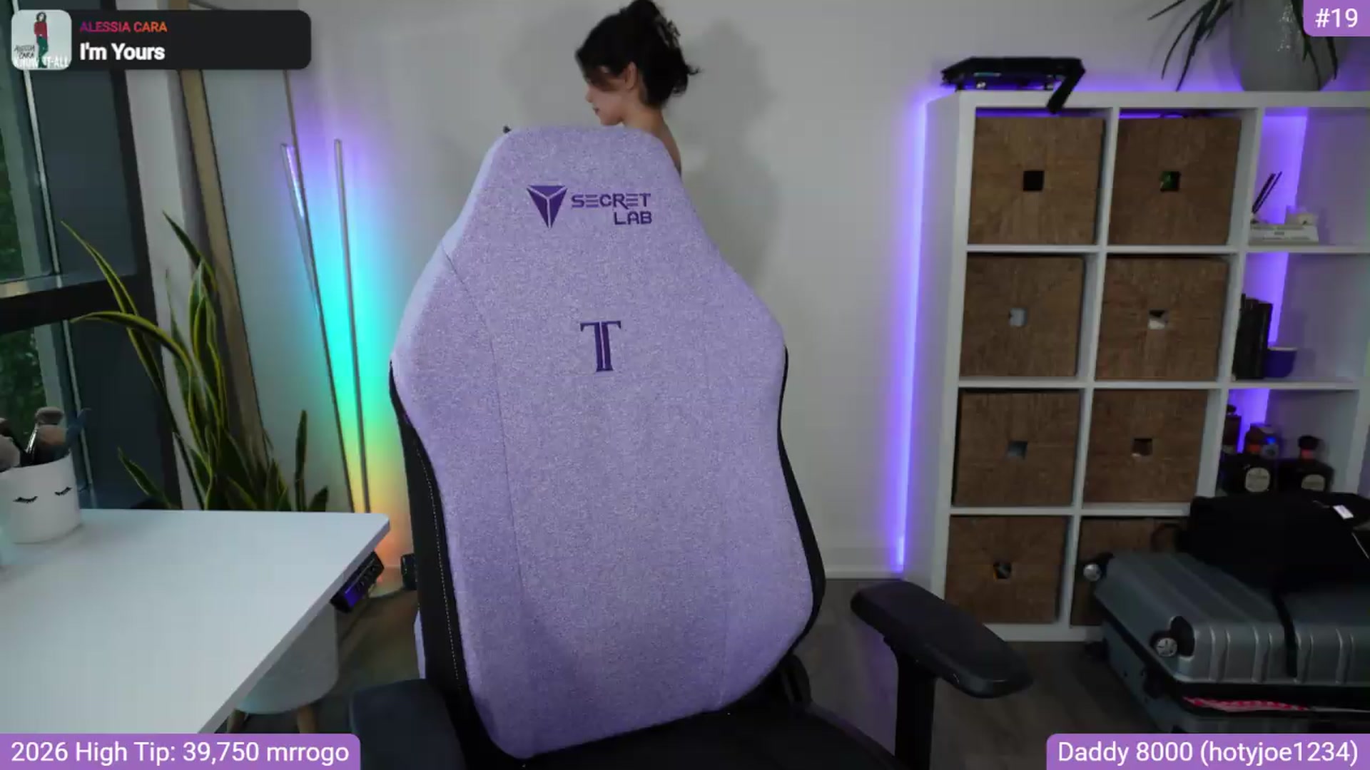 Gallery image thumbnail from RorrieGomez's myfreecams stream on, 08/09/2026, 24:46 image 14 of 20