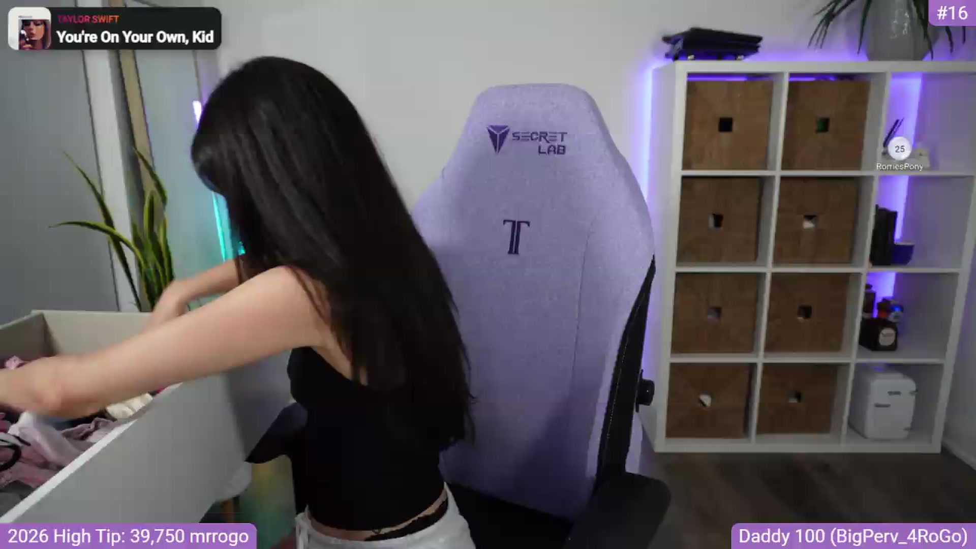 Gallery image thumbnail from RorrieGomez's myfreecams stream on, 09/01/2026, 01:26 image 1 of 20