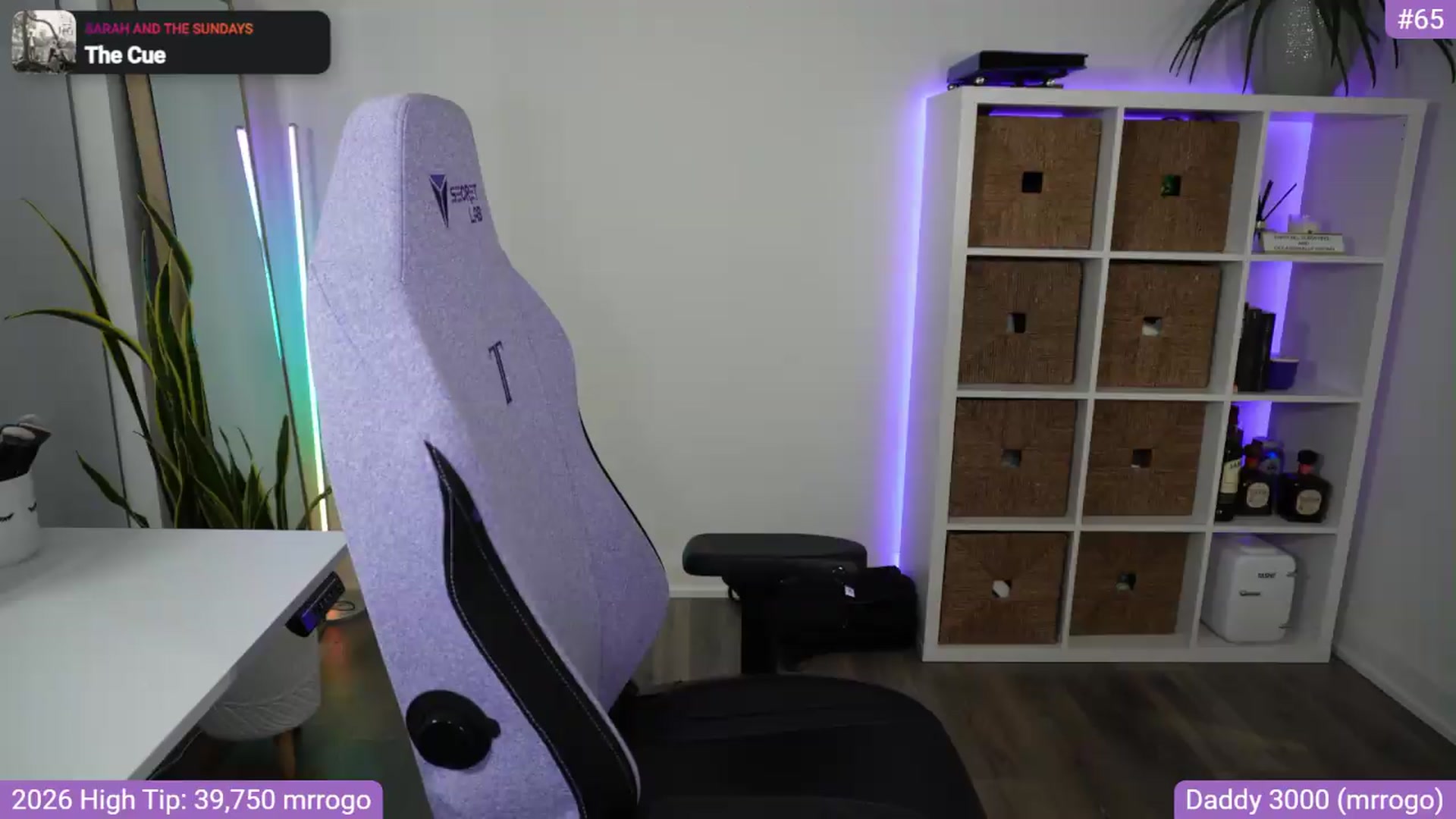 Gallery image thumbnail from RorrieGomez's myfreecams stream on, 09/09/2026, 02:40 image 3 of 20
