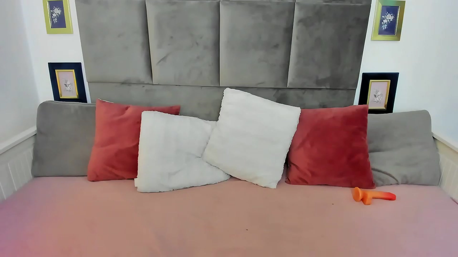 Gallery image thumbnail from Rory_May's myfreecams stream on, 03/19/2023, 21:42 image 7 of 20