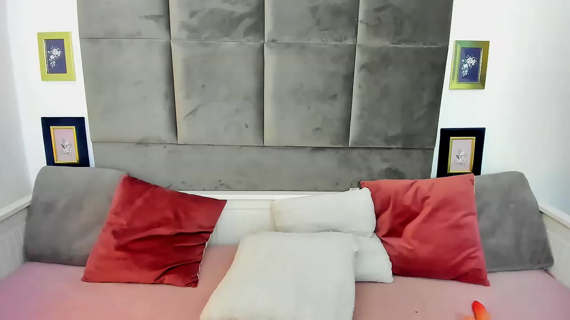 Gallery image thumbnail from Rory_May's myfreecams stream on, 03/26/2023, 02:10 image 12 of 20