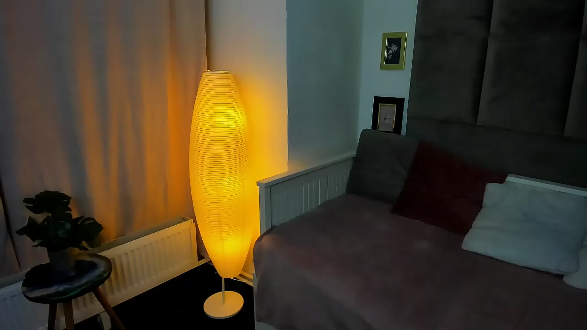 Gallery image thumbnail from Rory_May's myfreecams stream on, 03/27/2023, 01:48 image 9 of 20