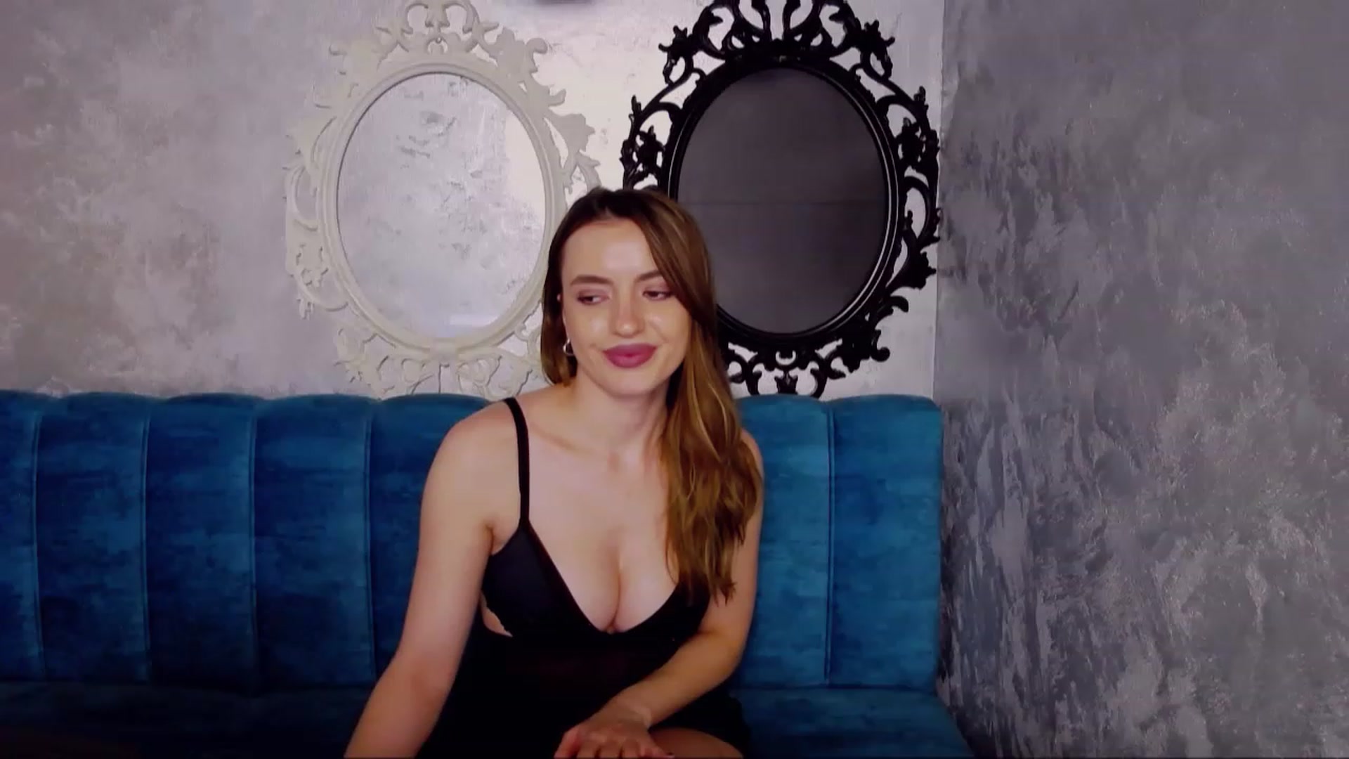 Gallery image thumbnail from RosaRose_'s myfreecams stream on, 03/21/2023, 21:23 image 14 of 20