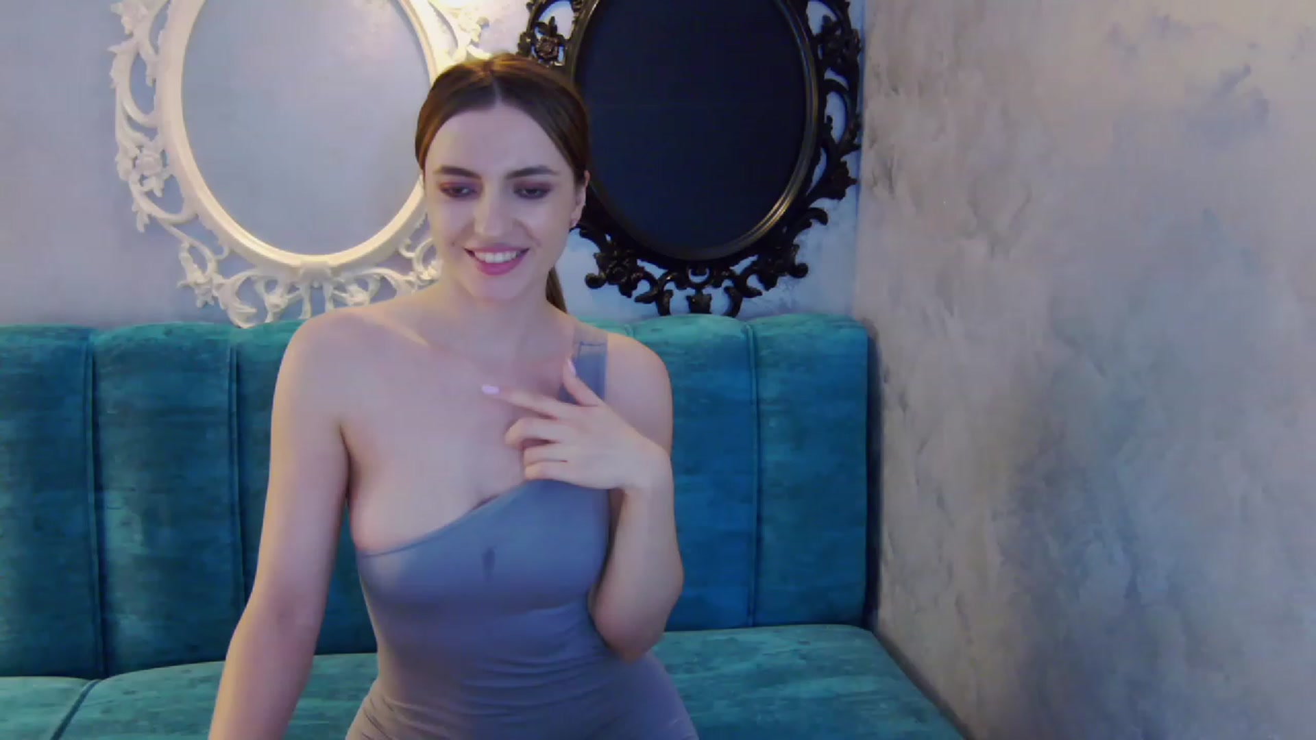 Gallery image thumbnail from RosaRose_'s myfreecams stream on, 03/29/2023, 22:58 image 7 of 20