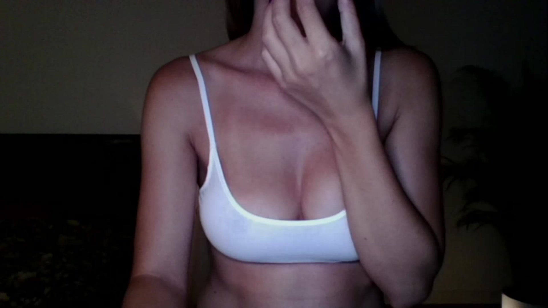 Gallery image thumbnail from RosaRose_'s myfreecams stream on, 08/21/2023, 24:20 image 9 of 20