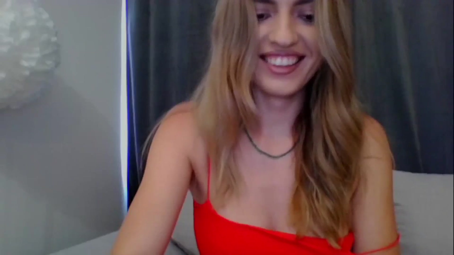 Gallery image thumbnail from RosaRose_'s myfreecams stream on, 09/25/2023, 15:09 image 19 of 20