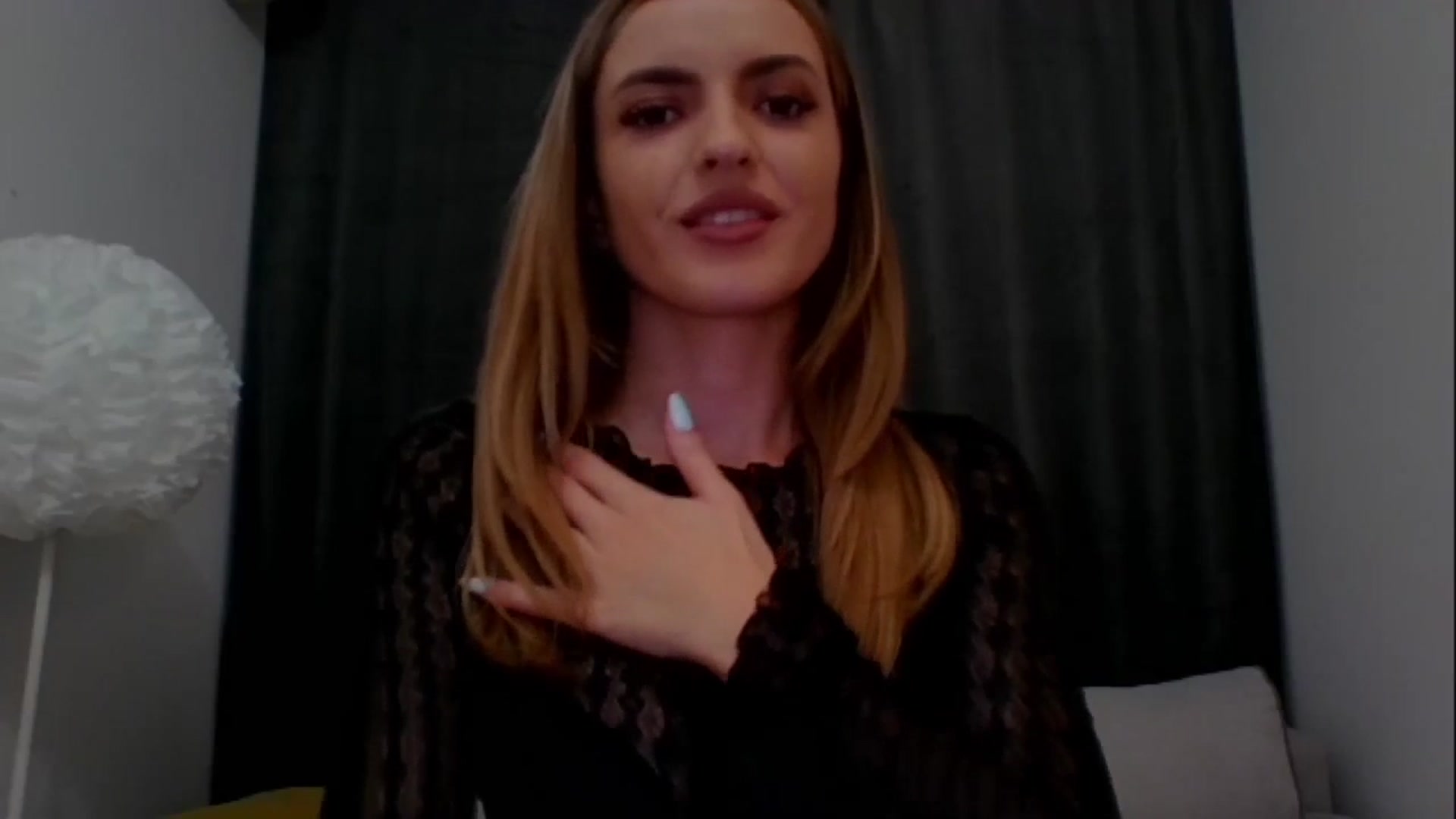Gallery image thumbnail from RosaRose_'s myfreecams stream on, 10/07/2023, 17:52 image 19 of 20