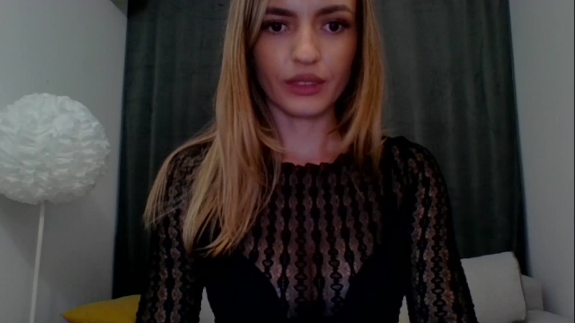 Gallery image thumbnail from RosaRose_'s myfreecams stream on, 10/07/2023, 19:12 image 9 of 20