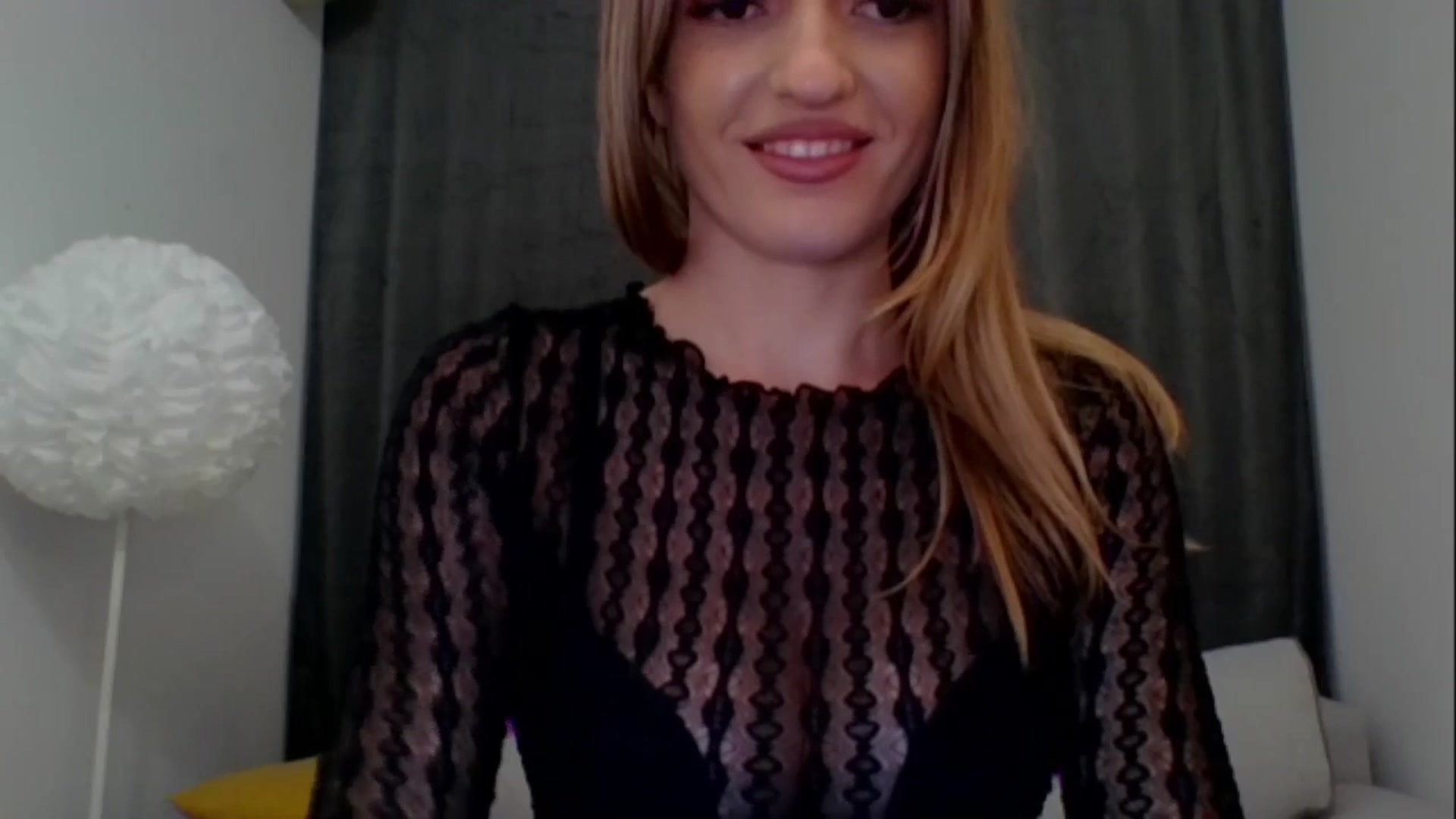 Gallery image thumbnail from RosaRose_'s myfreecams stream on, 10/07/2023, 19:12 image 3 of 20