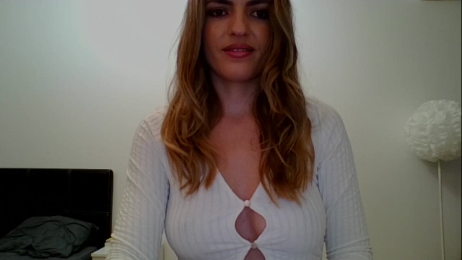 Gallery image thumbnail from RosaRose_'s myfreecams stream on, 10/22/2023, 20:38 image 15 of 20