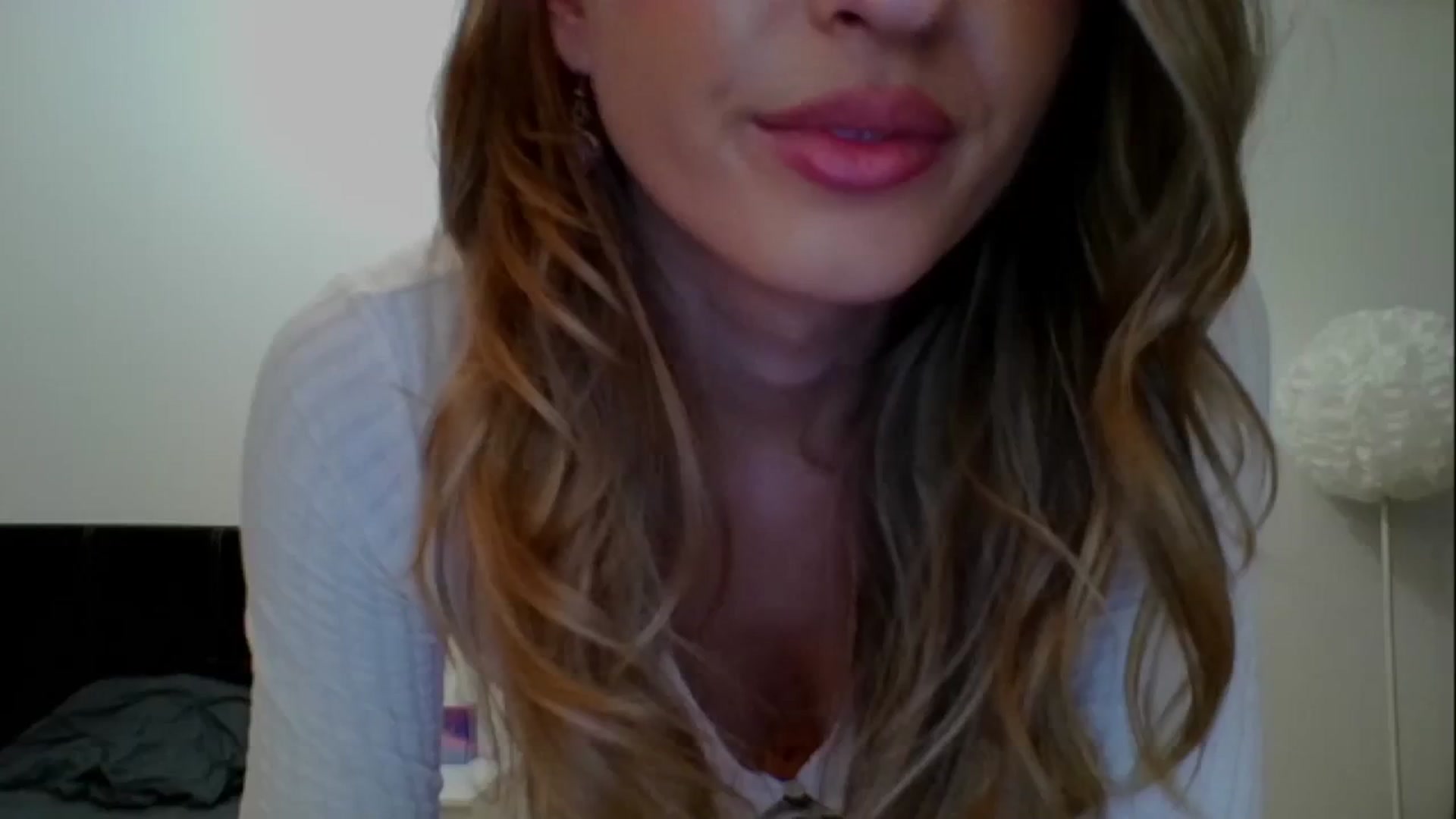 Gallery image thumbnail from RosaRose_'s myfreecams stream on, 10/22/2023, 20:38 image 18 of 20