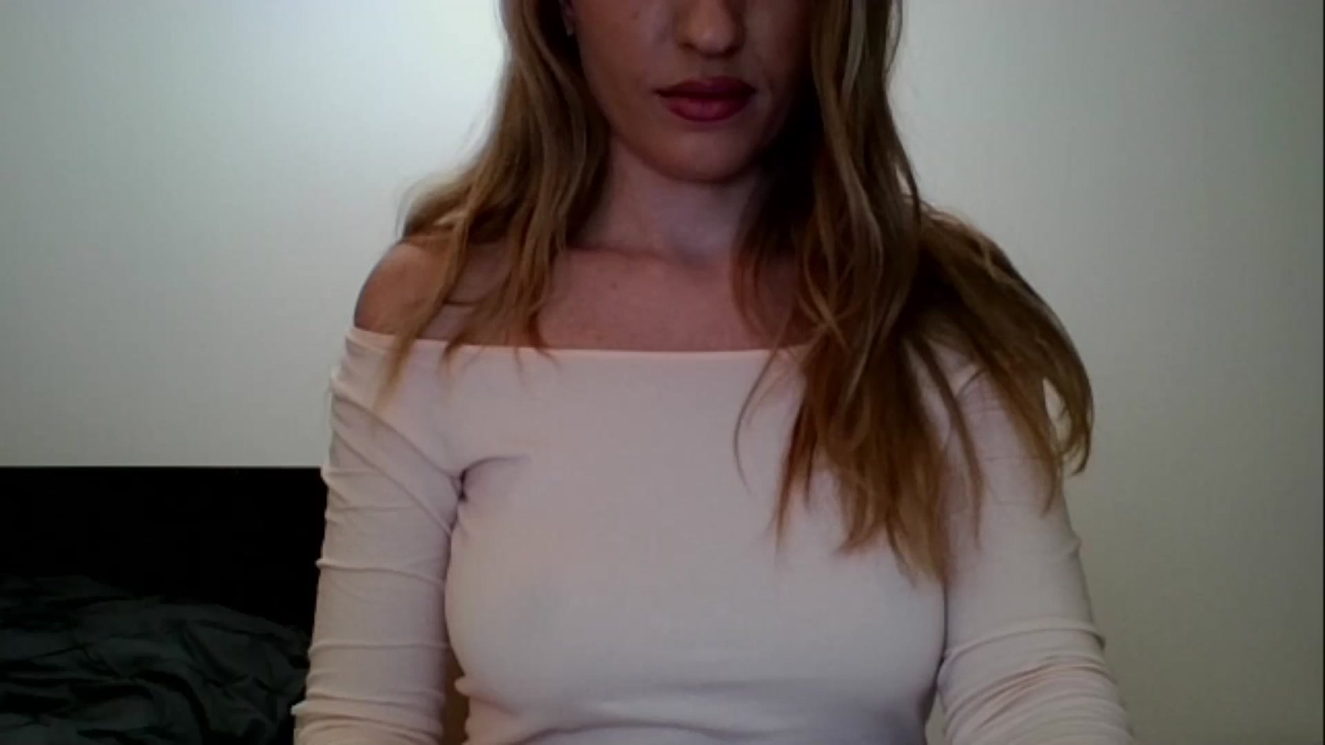 Gallery image thumbnail from RosaRose_'s myfreecams stream on, 11/23/2023, 01:05 image 8 of 20