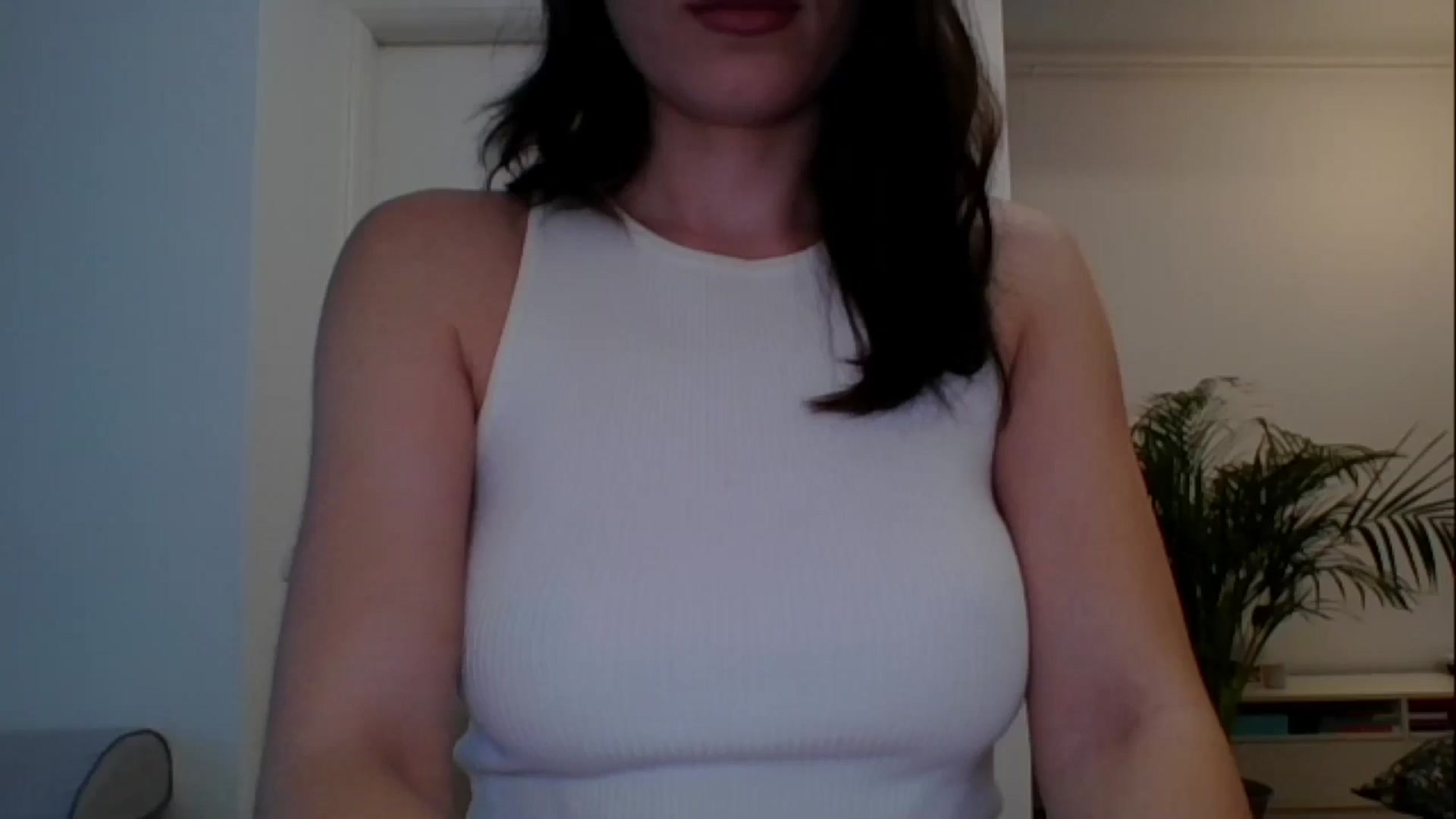 Gallery image thumbnail from RosaRose_'s myfreecams stream on, 01/27/2024, 09:39 image 11 of 20
