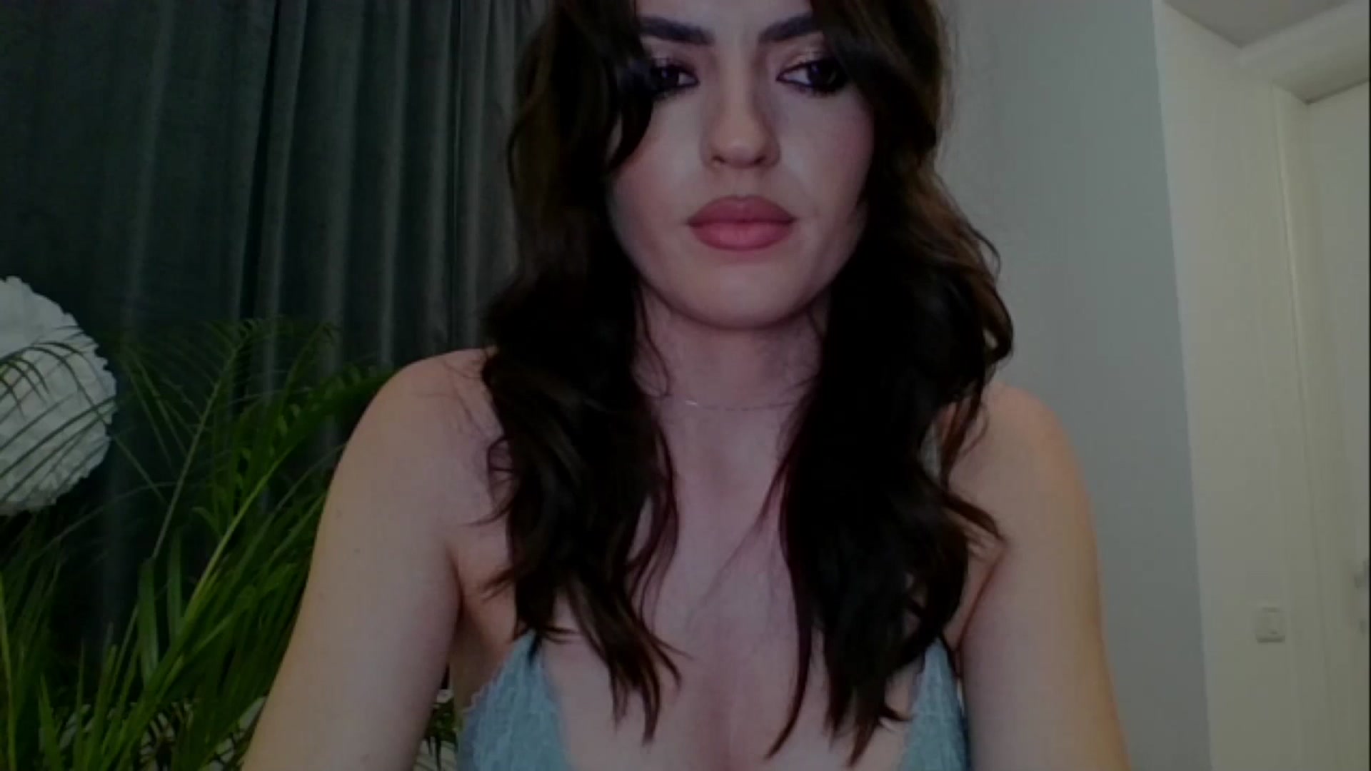 Gallery image thumbnail from RosaRose_'s myfreecams stream on, 03/15/2024, 17:37 image 9 of 20
