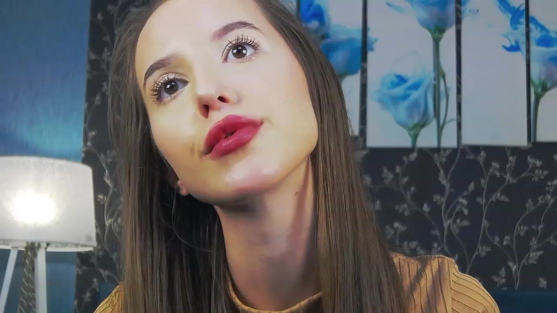 Gallery image thumbnail from RosaliaCharm's myfreecams stream on, 10/22/2023, 24:53 image 13 of 20