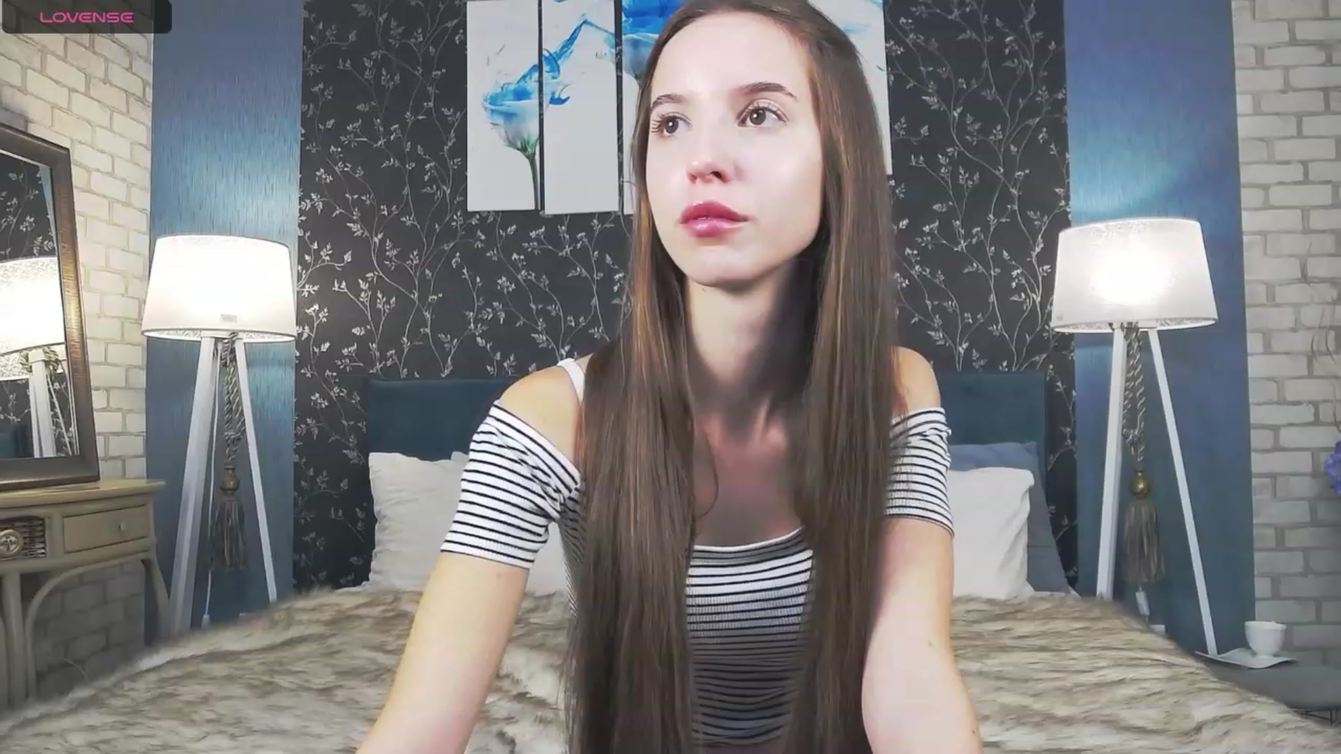Gallery image thumbnail from RosaliaCharm's myfreecams stream on, 10/24/2023, 01:16 image 4 of 20