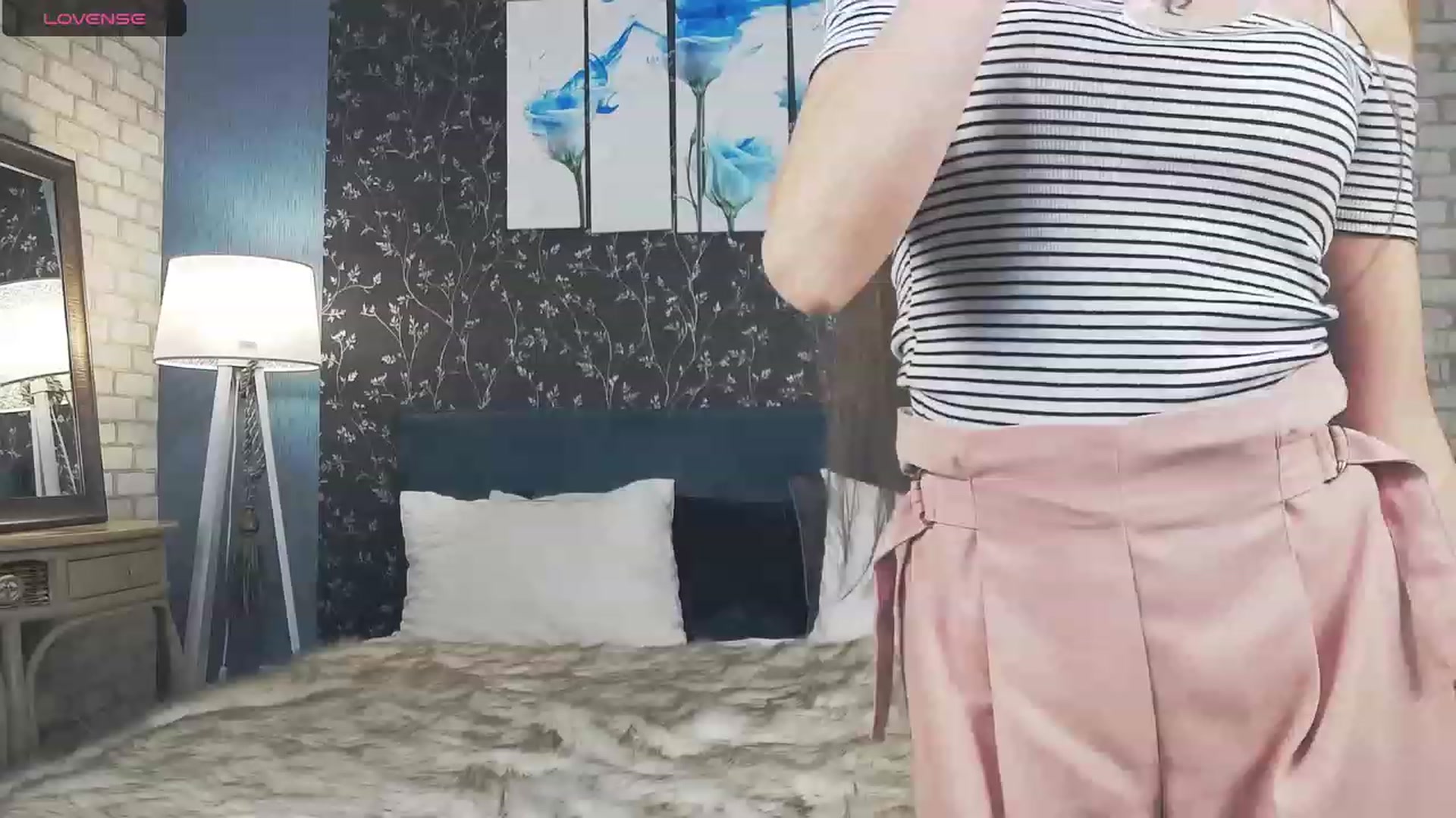 Gallery image thumbnail from RosaliaCharm's myfreecams stream on, 10/24/2023, 01:16 image 14 of 20