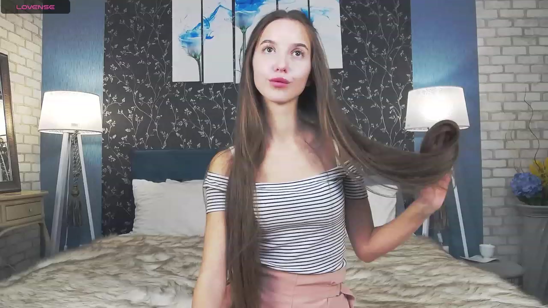 Gallery image thumbnail from RosaliaCharm's myfreecams stream on, 10/24/2023, 02:03 image 5 of 20