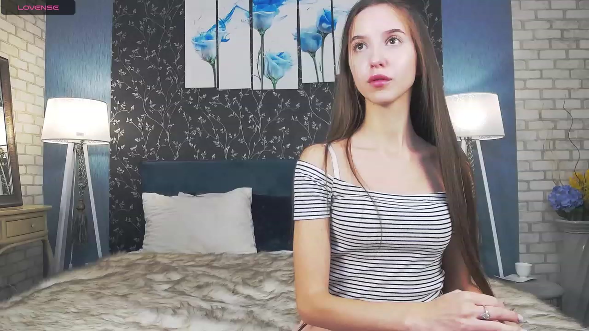 Gallery image thumbnail from RosaliaCharm's myfreecams stream on, 10/24/2023, 02:03 image 6 of 20