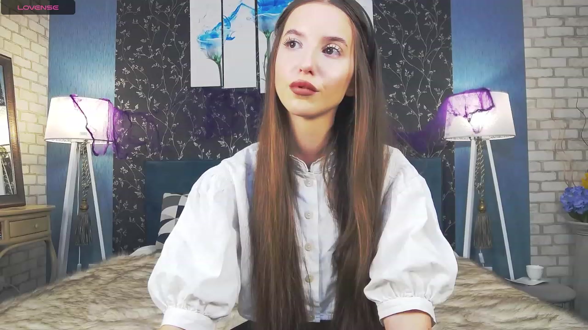 Gallery image thumbnail from RosaliaCharm's myfreecams stream on, 10/31/2023, 24:43 image 17 of 20