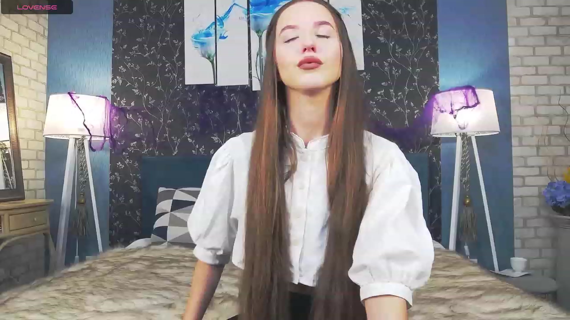 Gallery image thumbnail from RosaliaCharm's myfreecams stream on, 10/31/2023, 24:43 image 18 of 20