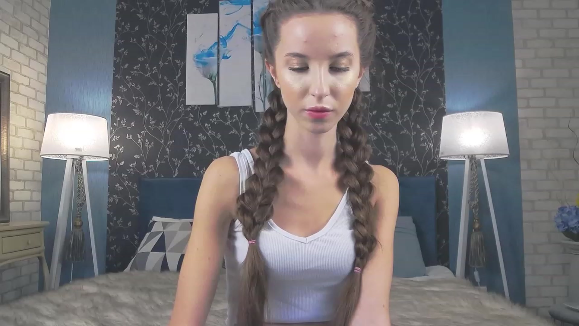 Gallery image thumbnail from RosaliaCharm's myfreecams stream on, 12/04/2023, 01:16 image 13 of 20