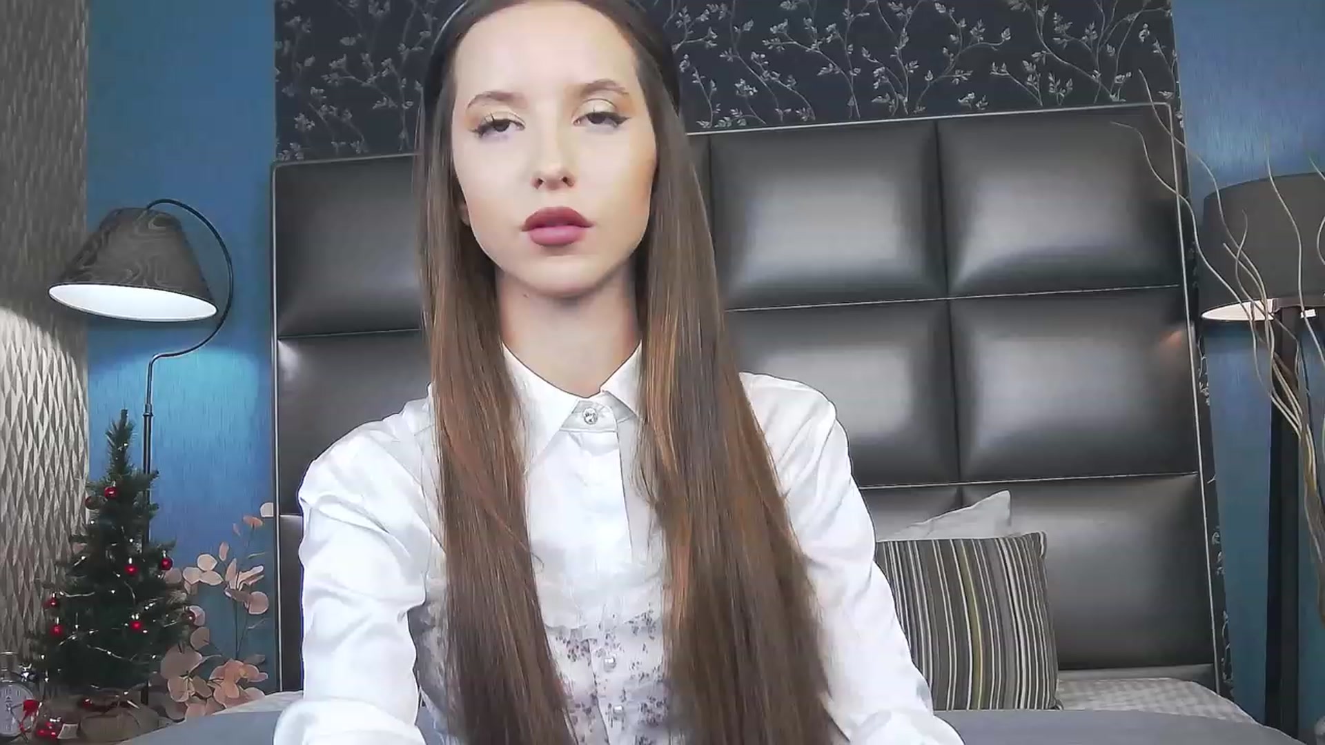 Gallery image thumbnail from RosaliaCharm's myfreecams stream on, 12/14/2023, 24:43 image 4 of 20
