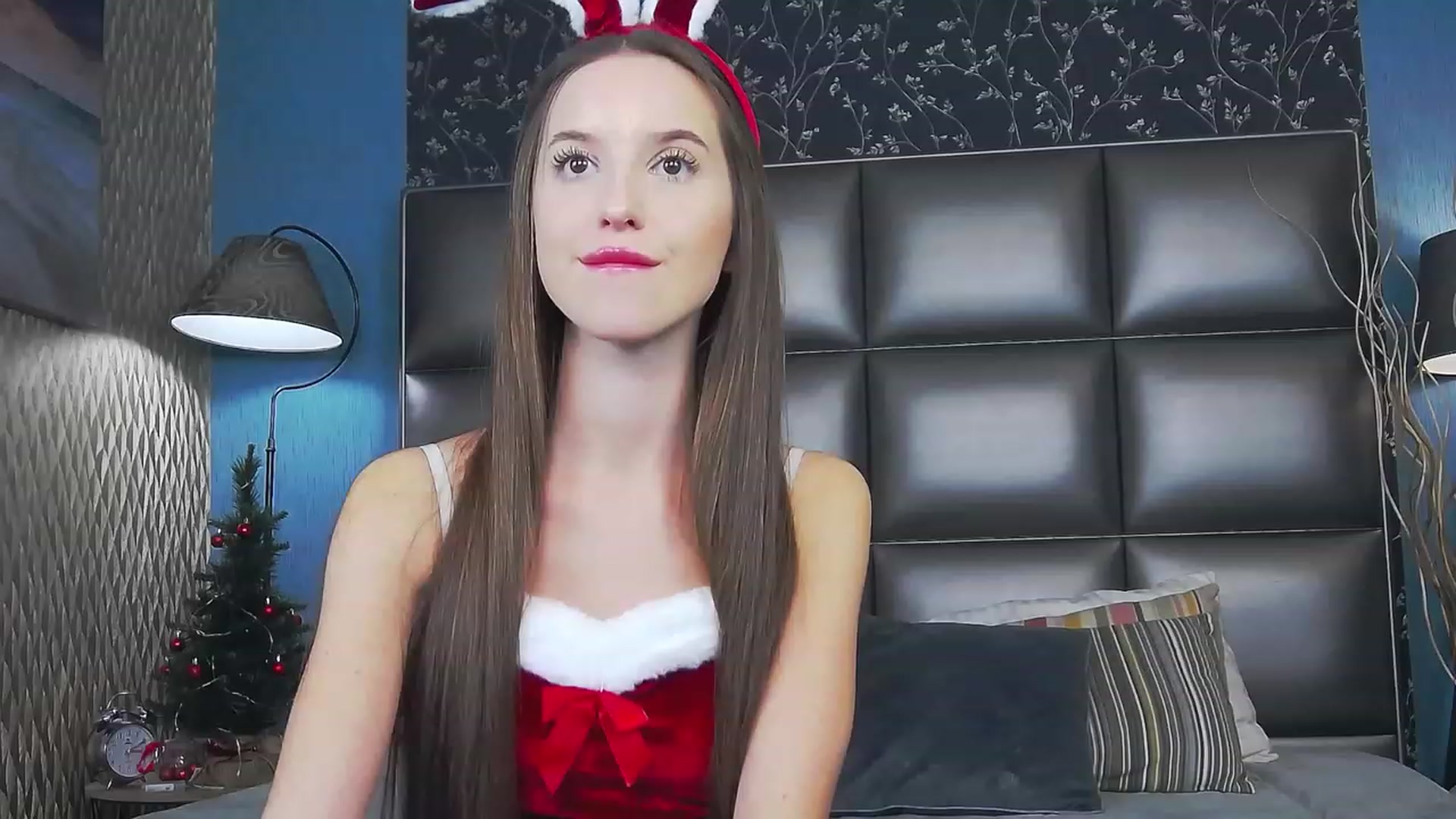 Gallery image thumbnail from RosaliaCharm's myfreecams stream on, 01/03/2024, 24:59 image 9 of 20
