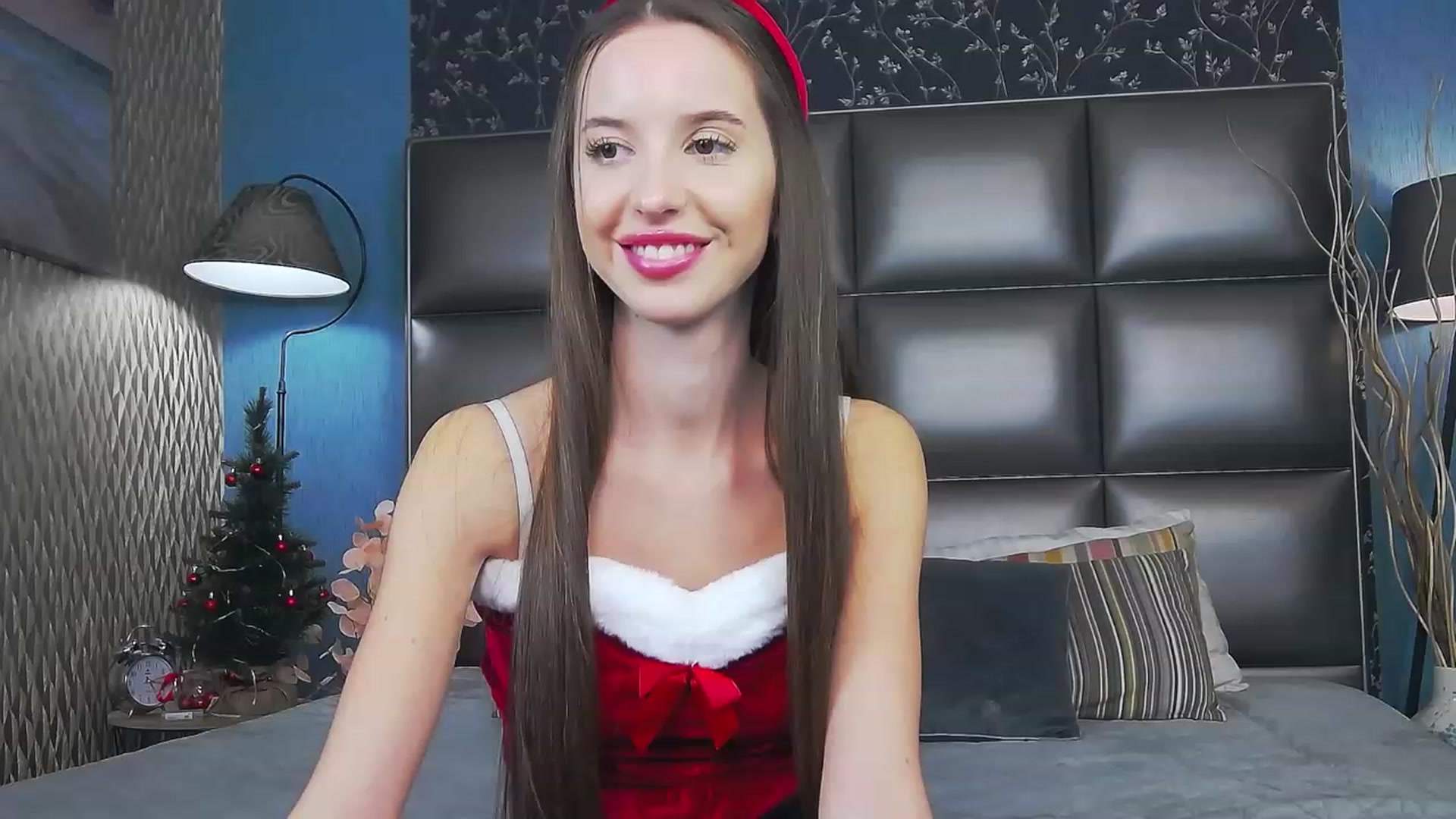 Gallery image thumbnail from RosaliaCharm's myfreecams stream on, 01/03/2024, 24:59 image 13 of 20