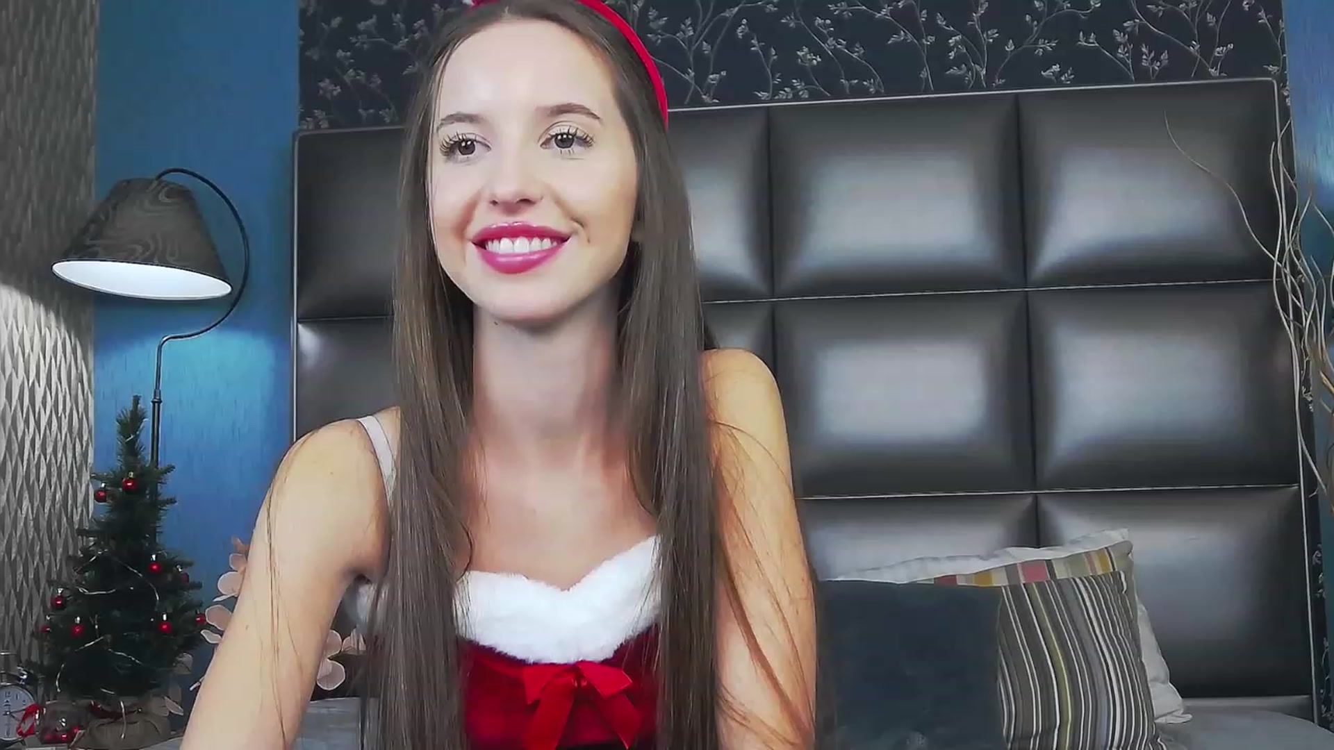Gallery image thumbnail from RosaliaCharm's myfreecams stream on, 01/03/2024, 01:29 image 8 of 20