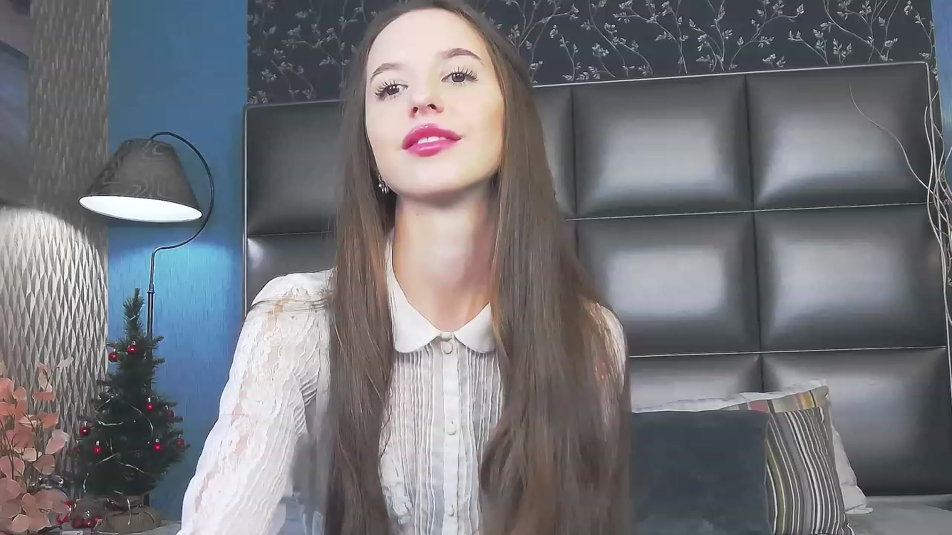 Gallery image thumbnail from RosaliaCharm's myfreecams stream on, 01/03/2024, 22:55 image 19 of 20