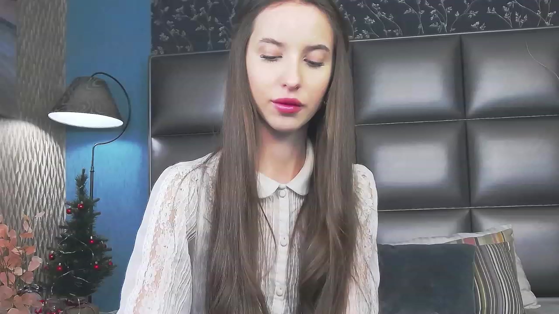 Gallery image thumbnail from RosaliaCharm's myfreecams stream on, 01/03/2024, 22:55 image 14 of 20