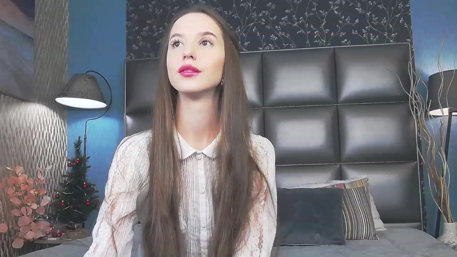 Gallery image thumbnail from RosaliaCharm's myfreecams stream on, 01/03/2024, 22:55 image 3 of 20