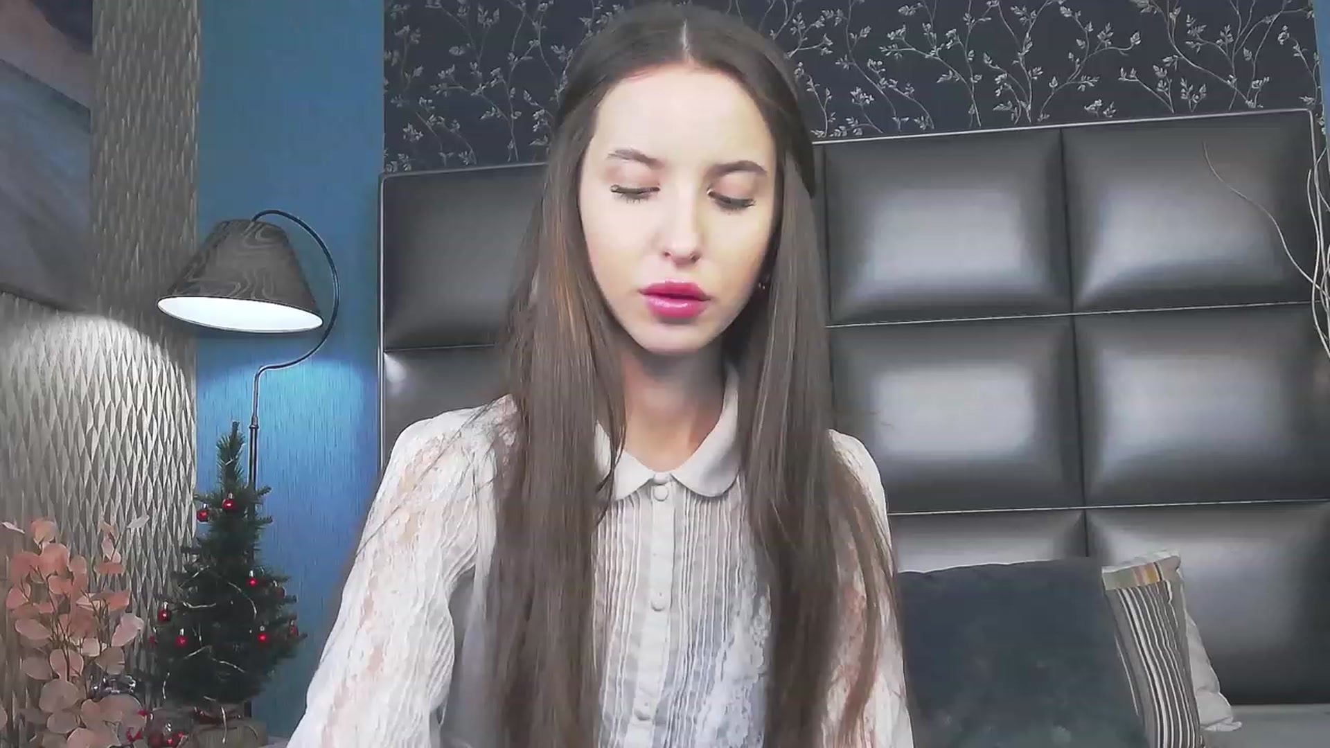 Gallery image thumbnail from RosaliaCharm's myfreecams stream on, 01/04/2024, 24:54 image 11 of 20