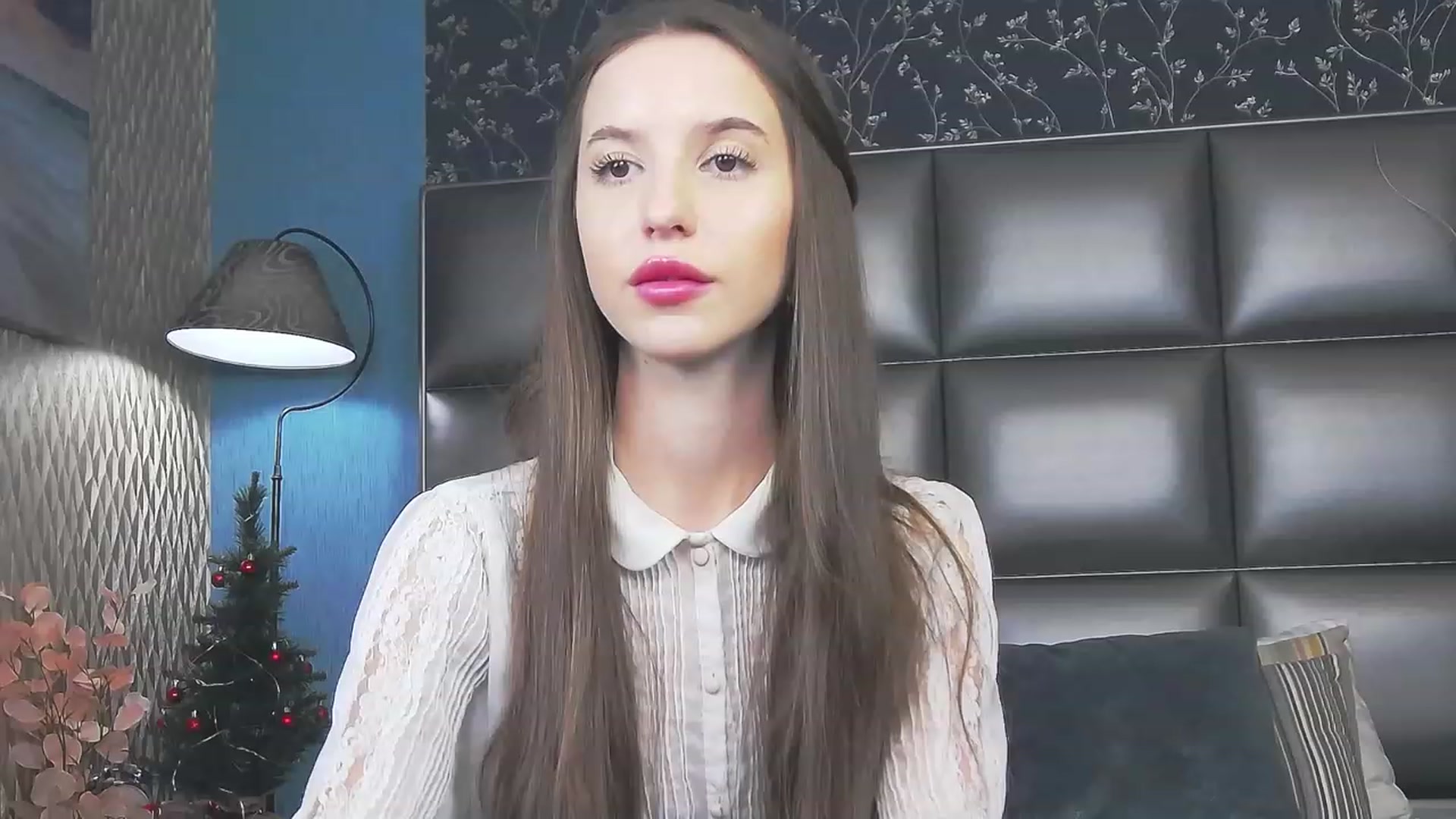 Gallery image thumbnail from RosaliaCharm's myfreecams stream on, 01/04/2024, 24:54 image 6 of 20
