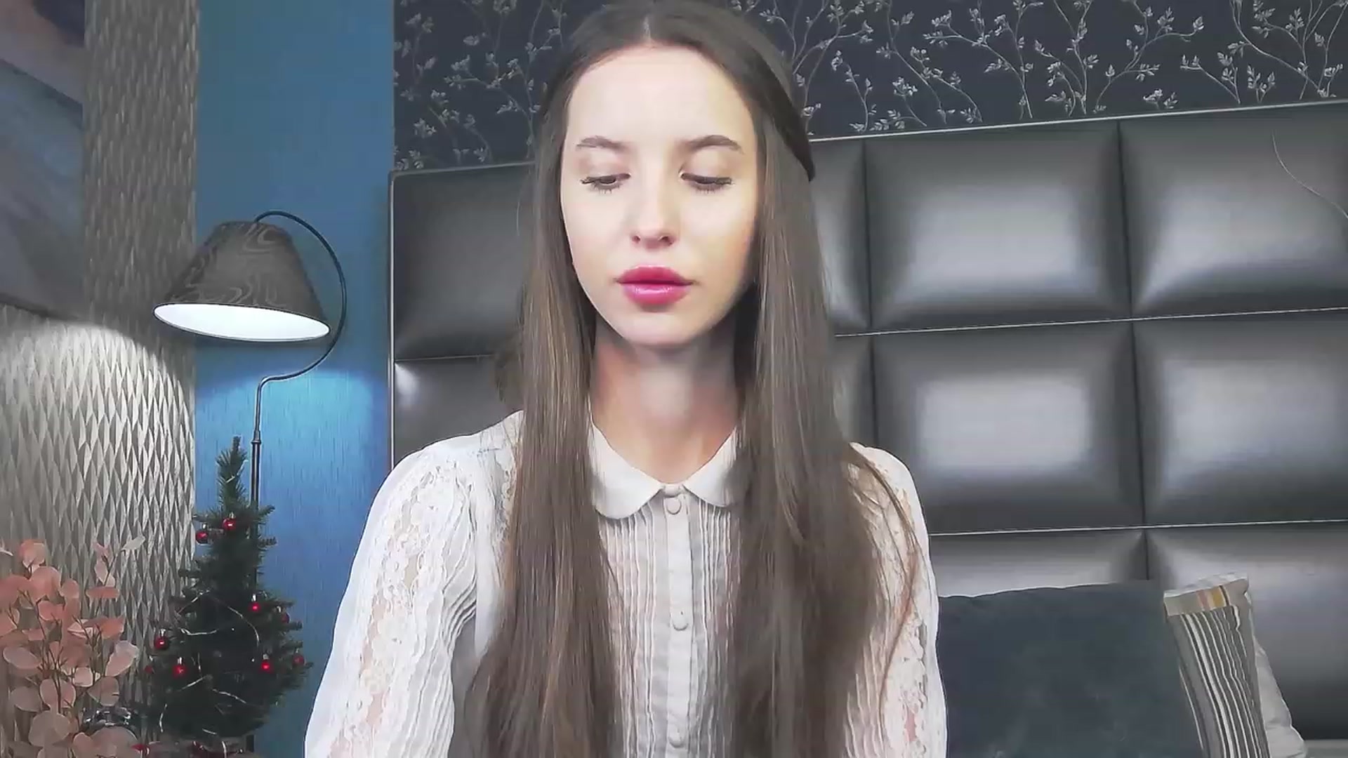 Gallery image thumbnail from RosaliaCharm's myfreecams stream on, 01/04/2024, 24:54 image 7 of 20