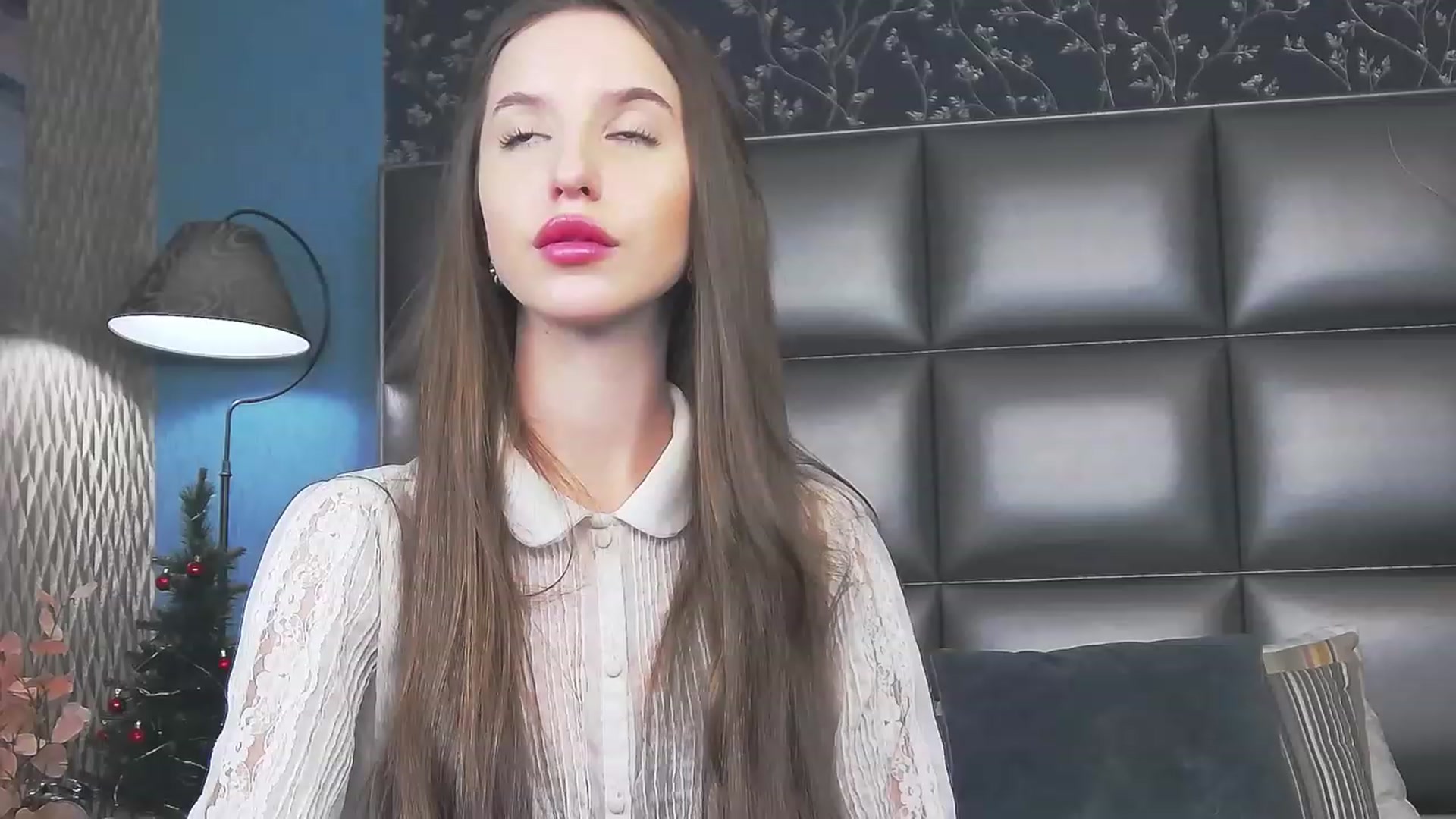 Gallery image thumbnail from RosaliaCharm's myfreecams stream on, 01/04/2024, 03:07 image 6 of 20