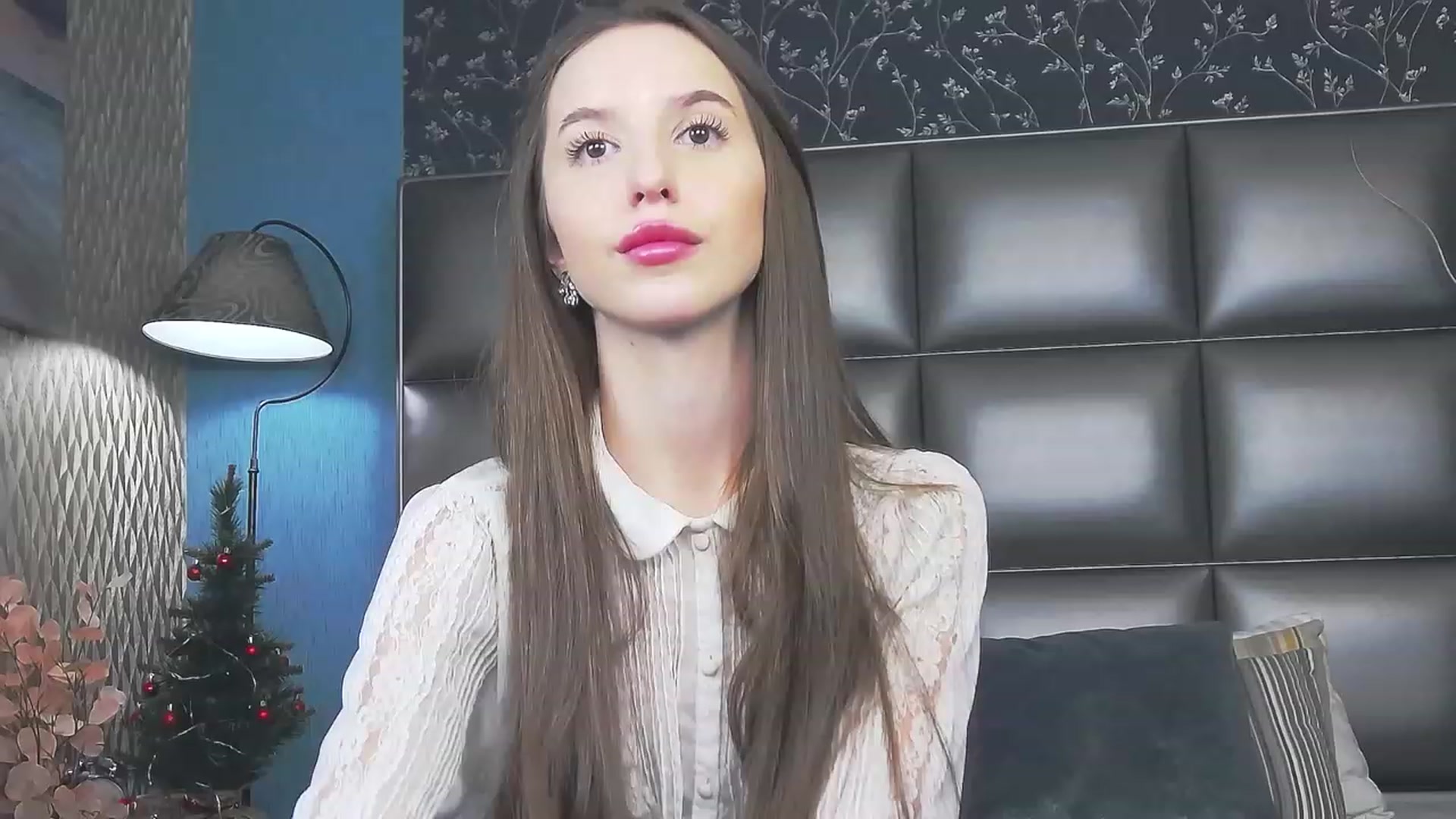 Gallery image thumbnail from RosaliaCharm's myfreecams stream on, 01/04/2024, 03:07 image 2 of 20