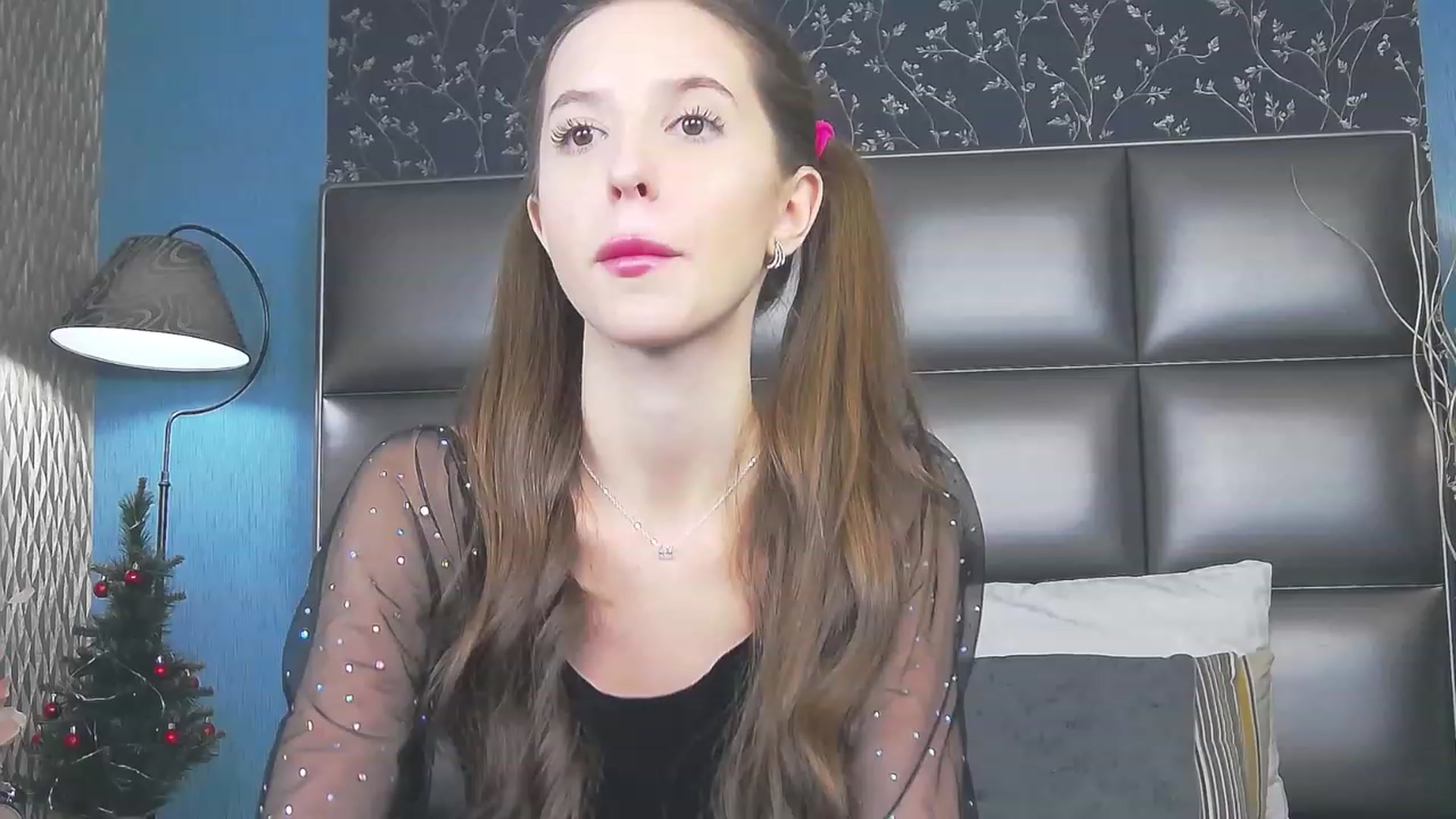 Gallery image thumbnail from RosaliaCharm's myfreecams stream on, 01/05/2024, 02:30 image 2 of 20