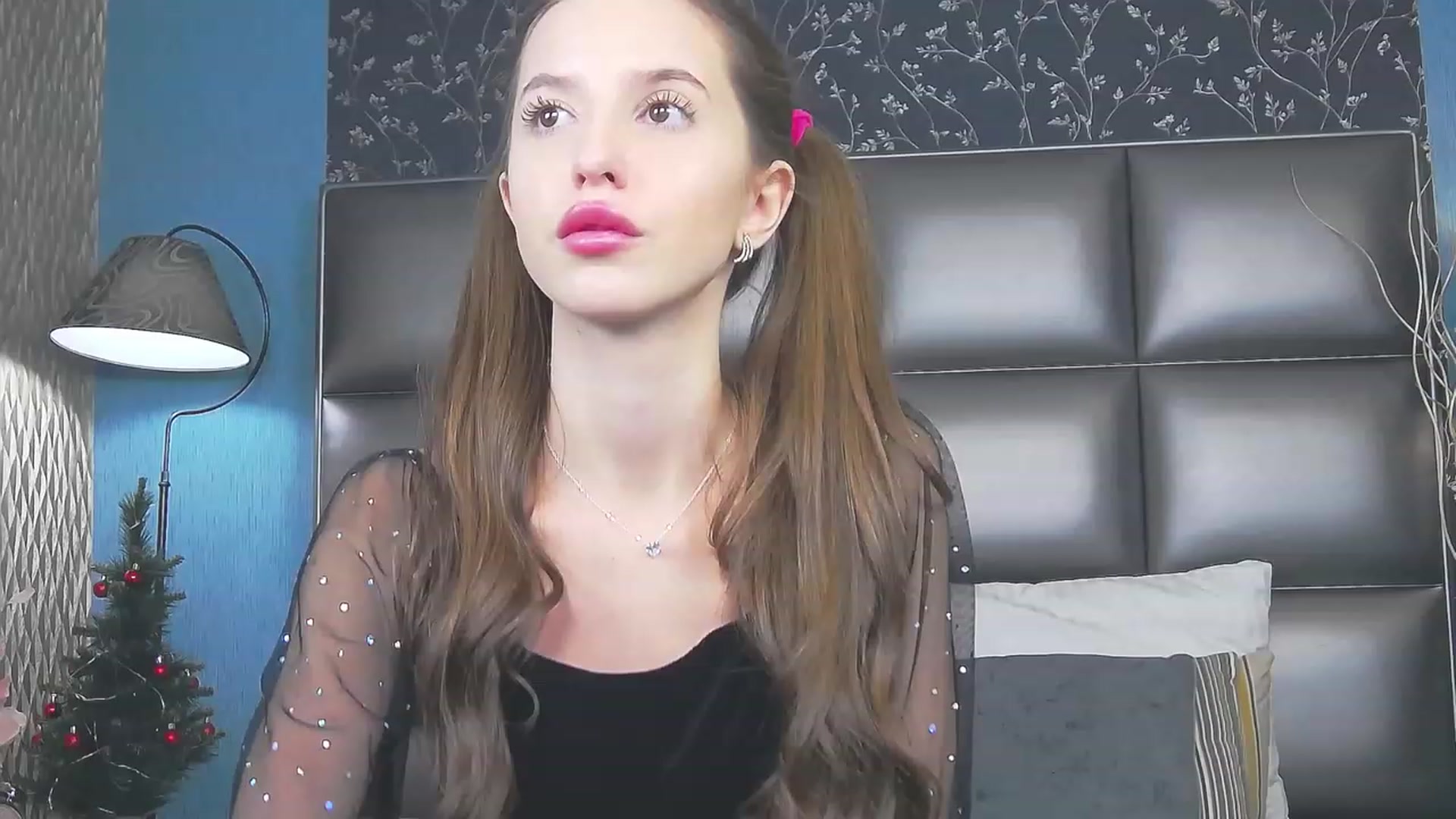 Gallery image thumbnail from RosaliaCharm's myfreecams stream on, 01/05/2024, 02:30 image 5 of 20