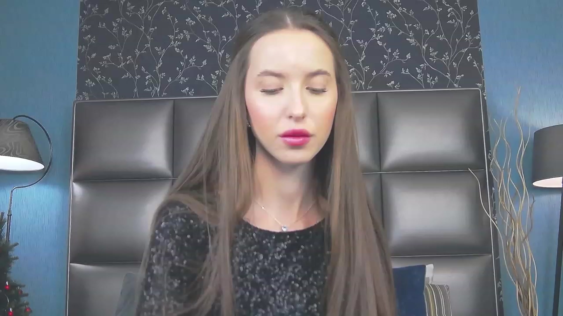 Gallery image thumbnail from RosaliaCharm's myfreecams stream on, 01/11/2024, 24:21 image 3 of 20