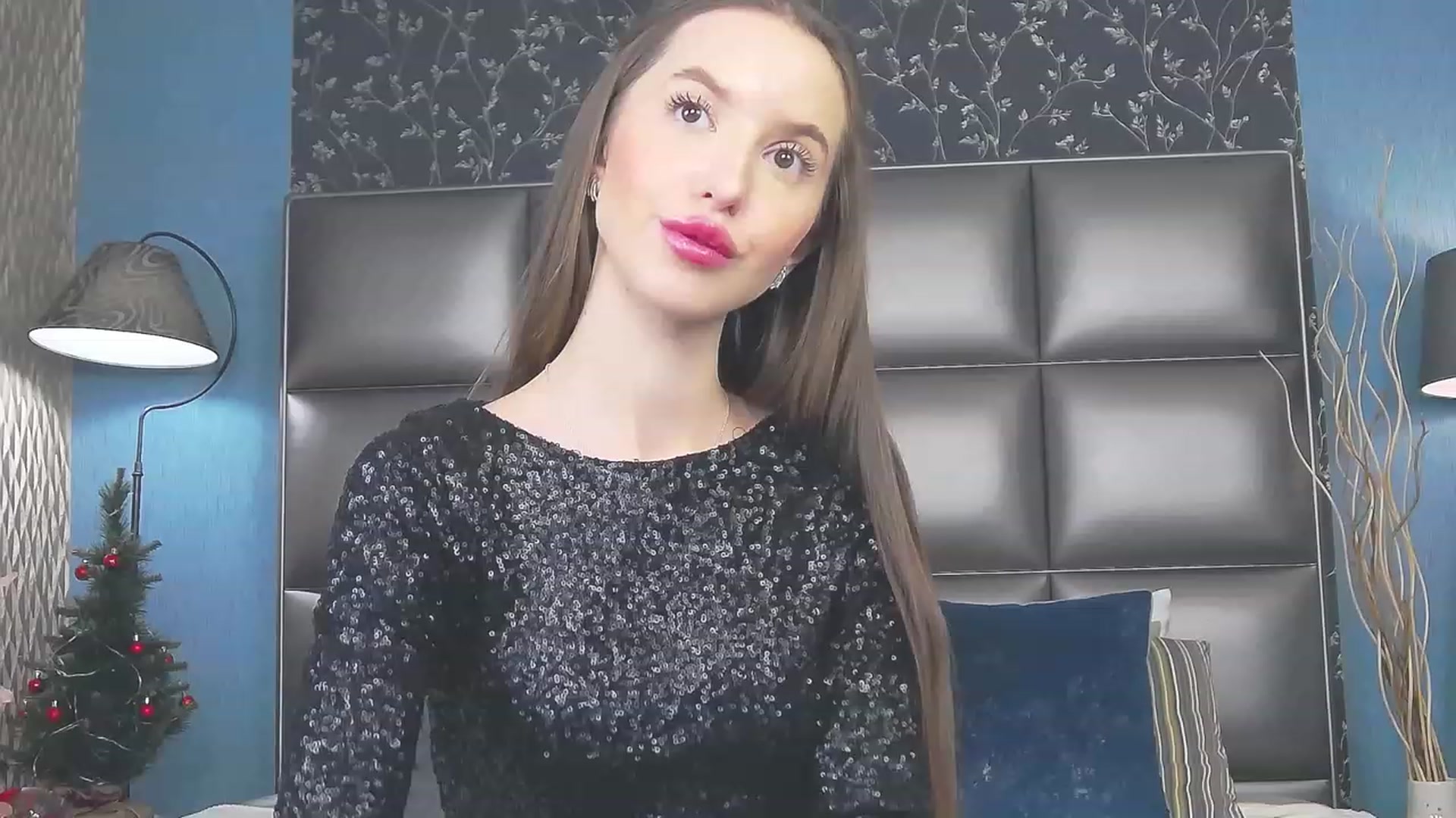 Gallery image thumbnail from RosaliaCharm's myfreecams stream on, 01/11/2024, 01:11 image 18 of 20