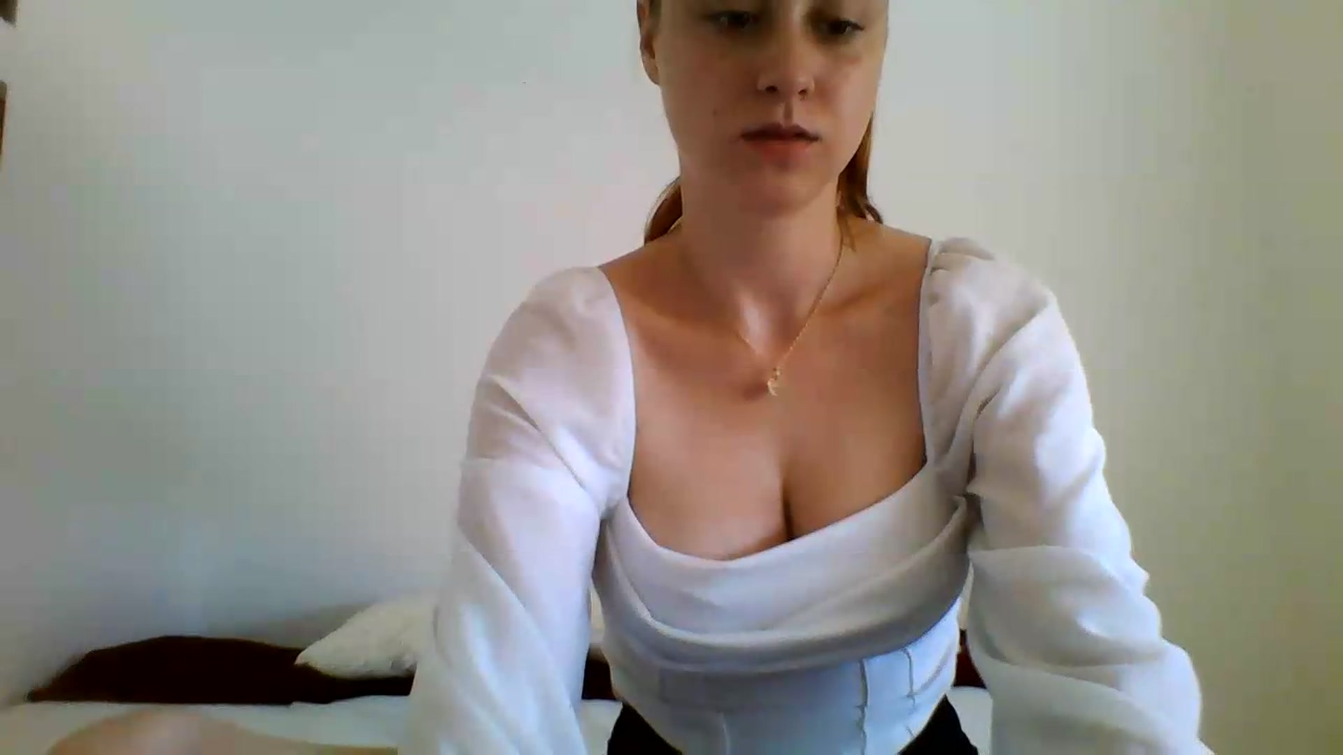 Gallery image thumbnail from RosalieNoir's myfreecams stream on, 06/28/2026, 09:22 image 18 of 20