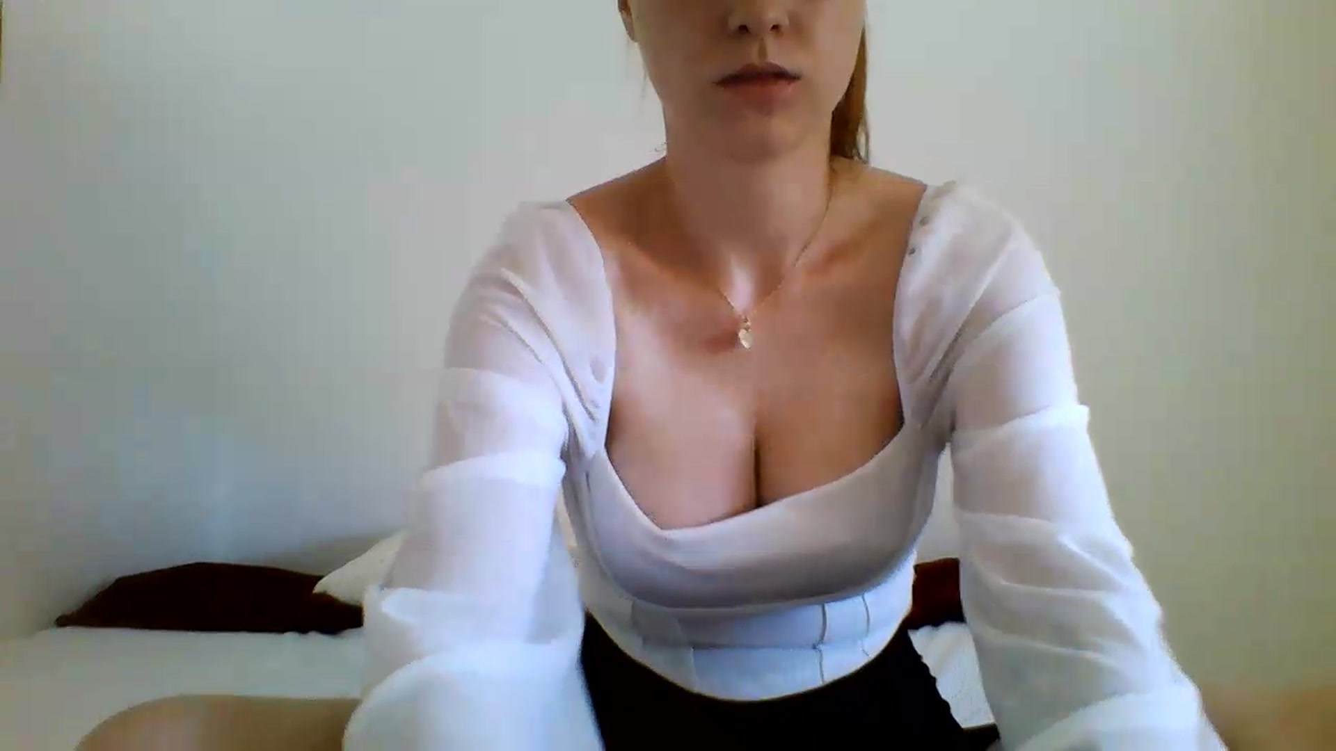 Gallery image thumbnail from RosalieNoir's myfreecams stream on, 06/28/2026, 10:22 image 16 of 20