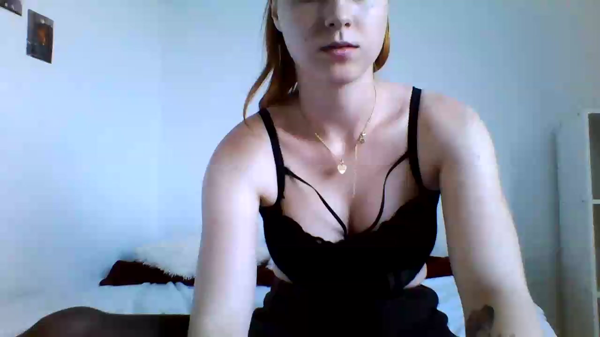Gallery image thumbnail from RosalieNoir's myfreecams stream on, 06/29/2026, 17:51 image 20 of 20