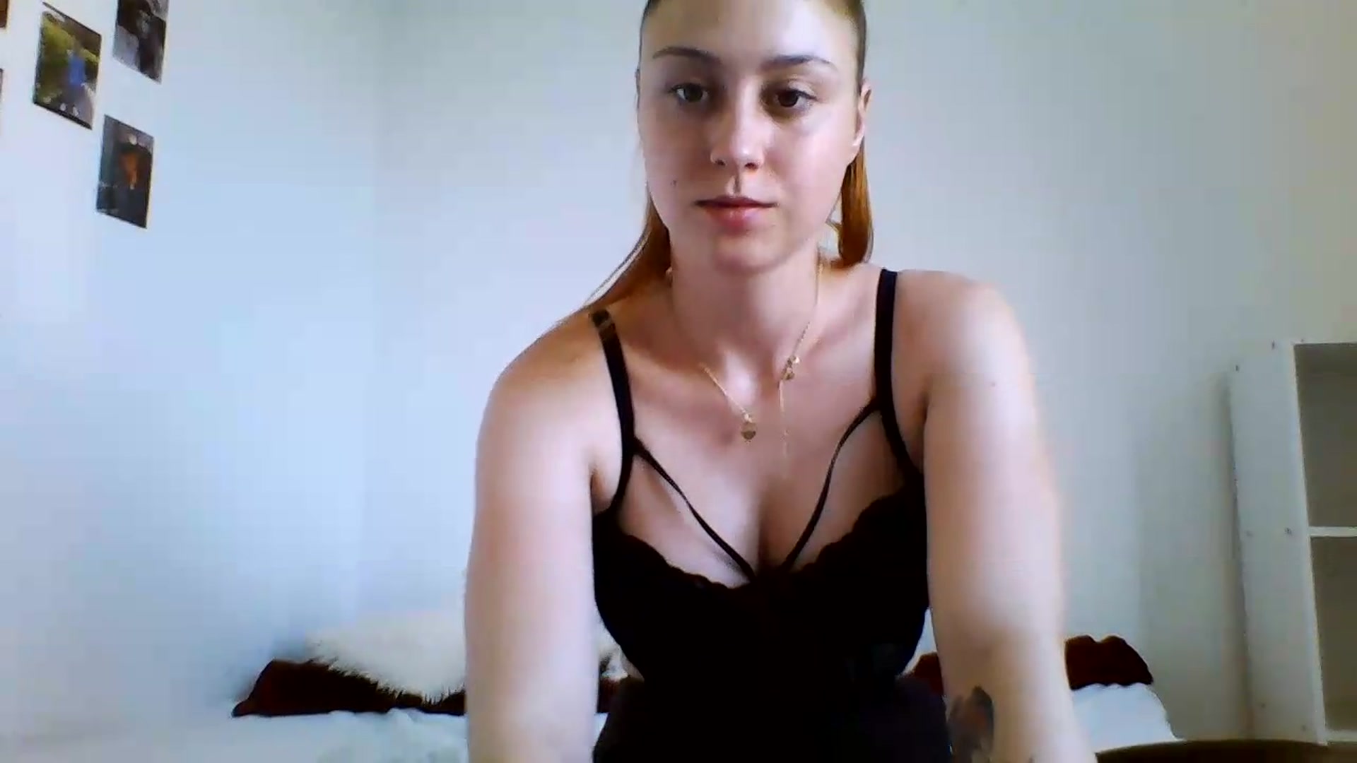 Gallery image thumbnail from RosalieNoir's myfreecams stream on, 06/29/2026, 17:51 image 2 of 20