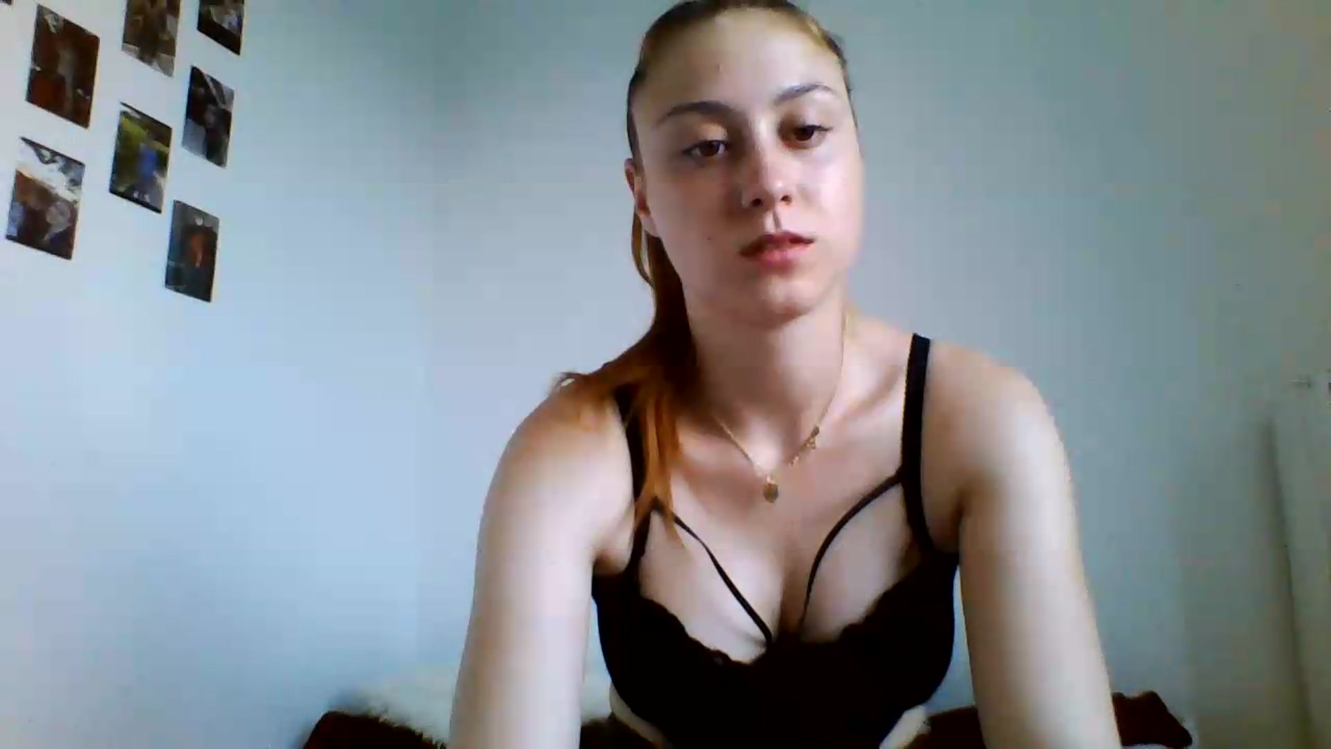 Gallery image thumbnail from RosalieNoir's myfreecams stream on, 06/29/2026, 19:19 image 17 of 20