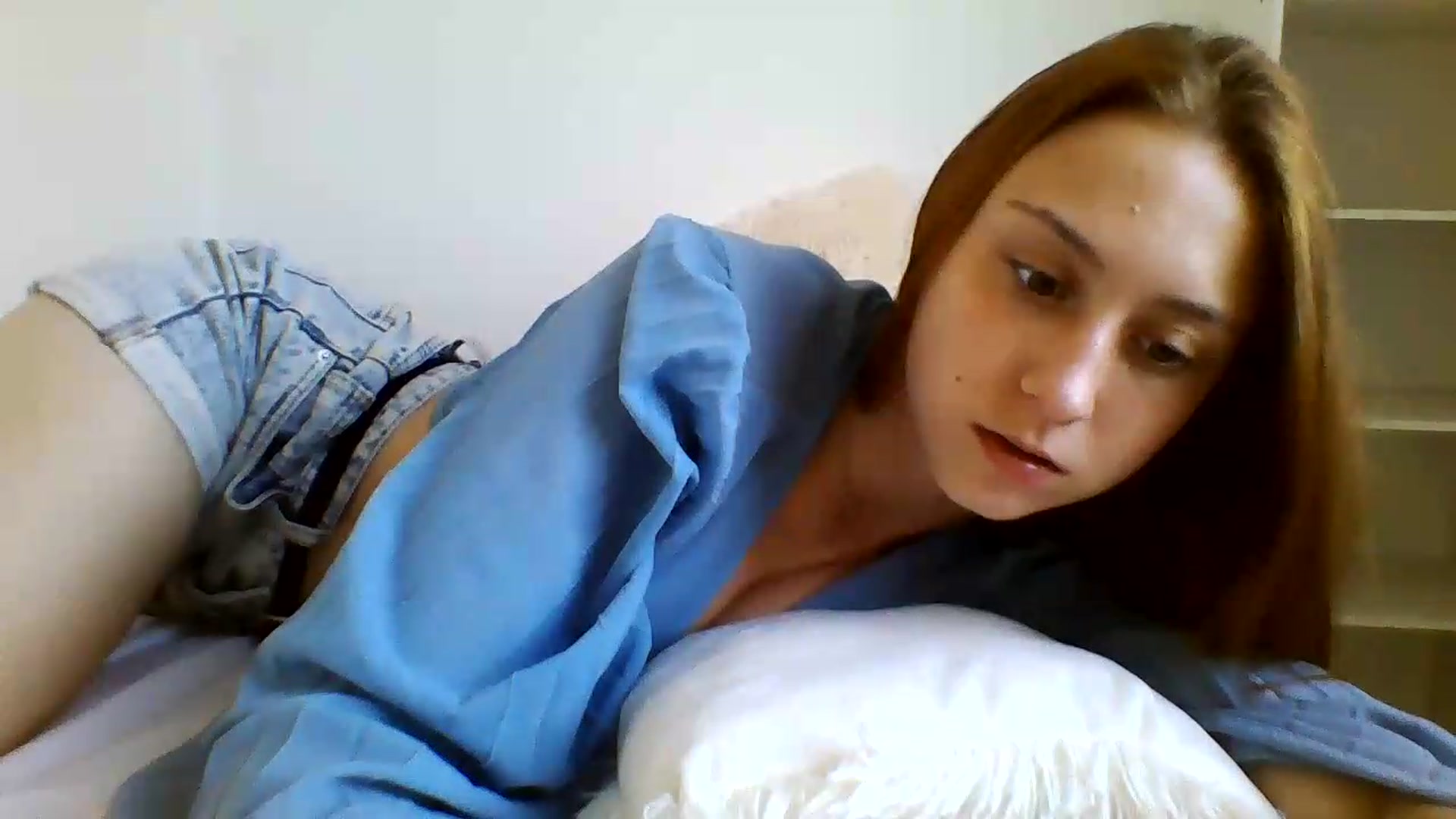 Gallery image thumbnail from RosalieNoir's myfreecams stream on, 07/01/2026, 18:37 image 13 of 20