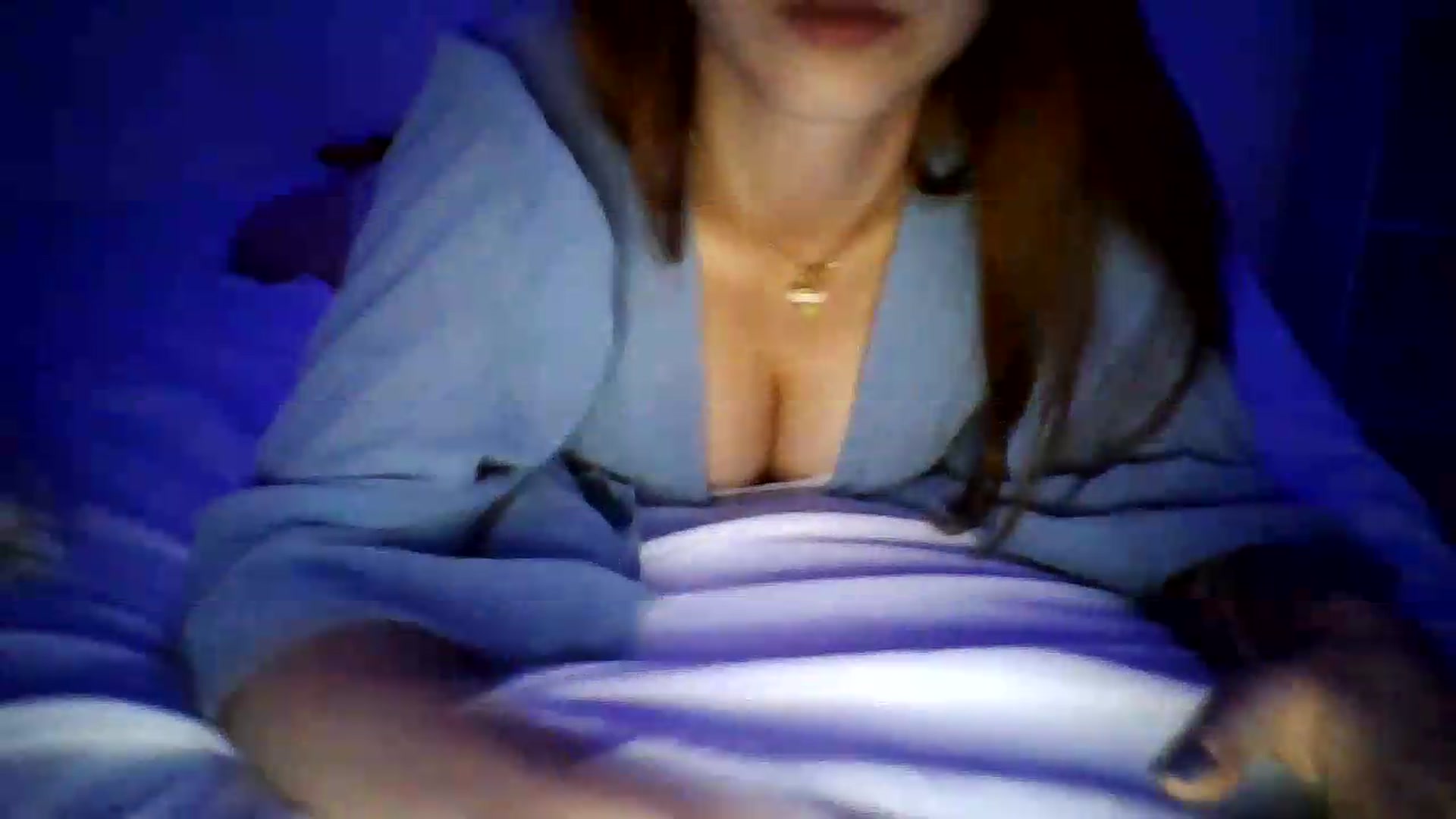 Gallery image thumbnail from RosalieNoir's myfreecams stream on, 07/01/2026, 20:34 image 16 of 20